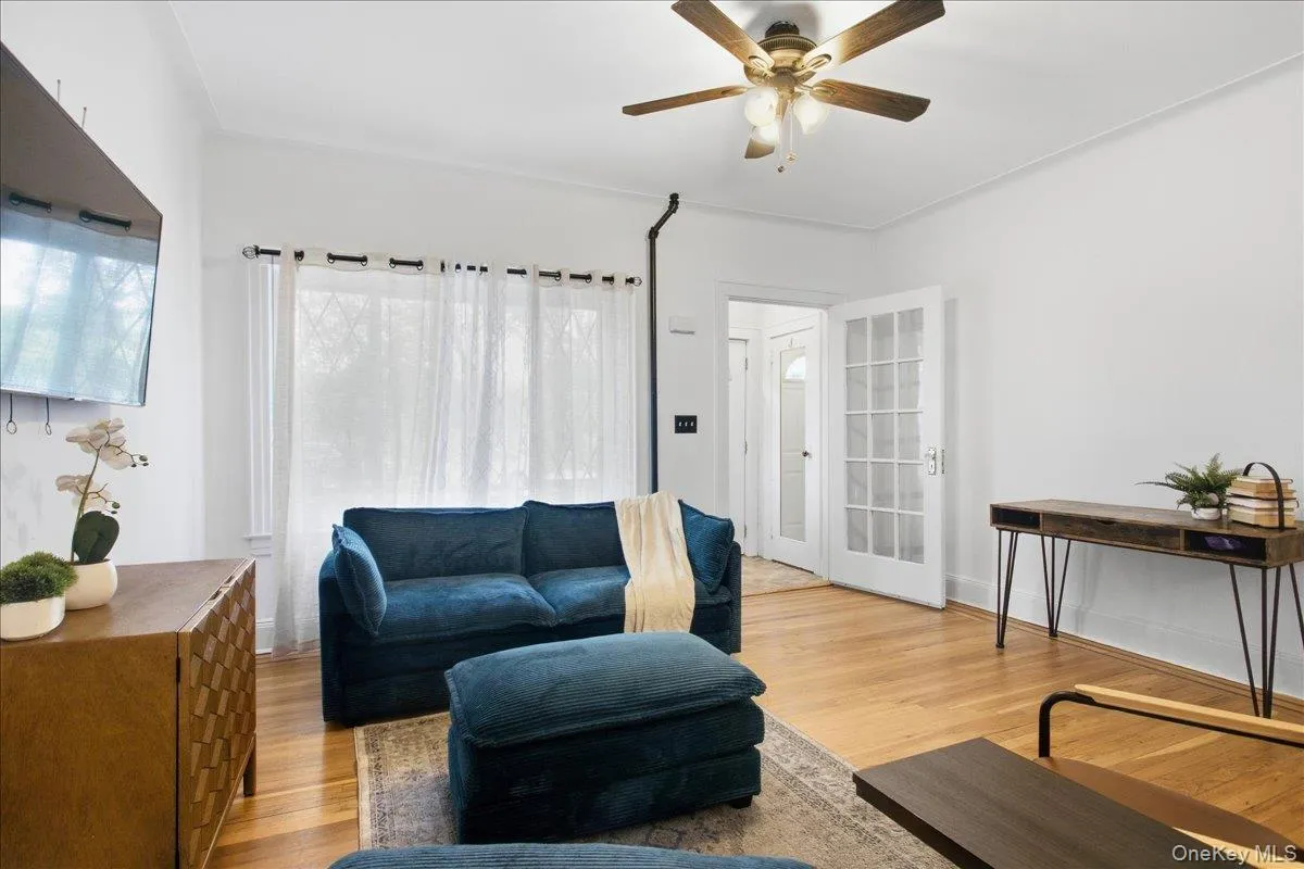13329 83rd Street, New York, NY, 3 Bedrooms Bedrooms, 6 Rooms Rooms,1 BathroomBathrooms,Residential,For Rent,83rd,0,1057034 13329 83rd Street, New York, NY, 3 Bedrooms Bedrooms, 6 Rooms Rooms,1 BathroomBathrooms,Residential,For Rent,83rd,0,1057034