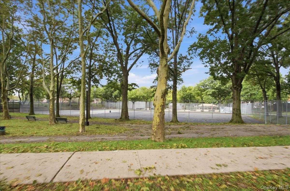 13329 83rd Street, New York, NY, 3 Bedrooms Bedrooms, 6 Rooms Rooms,1 BathroomBathrooms,Residential,For Rent,83rd,0,1057034 13329 83rd Street, New York, NY, 3 Bedrooms Bedrooms, 6 Rooms Rooms,1 BathroomBathrooms,Residential,For Rent,83rd,0,1057034
