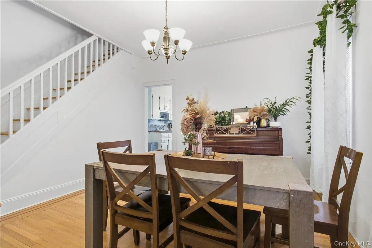 13329 83rd Street, New York, NY, 3 Bedrooms Bedrooms, 6 Rooms Rooms,1 BathroomBathrooms,Residential,For Rent,83rd,0,1057034 13329 83rd Street, New York, NY, 3 Bedrooms Bedrooms, 6 Rooms Rooms,1 BathroomBathrooms,Residential,For Rent,83rd,0,1057034