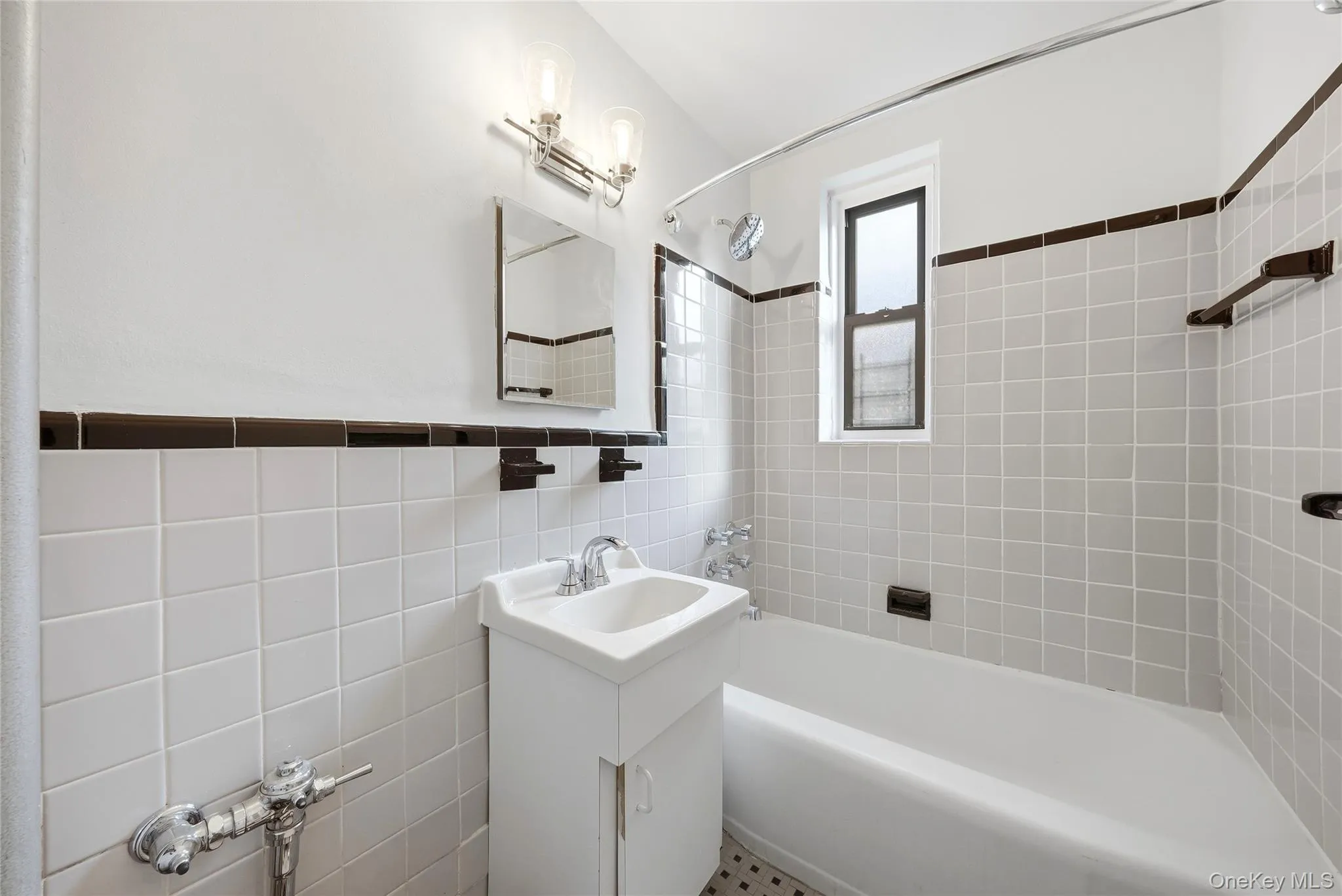 2860 Bailey Avenue, New York, NY, 2 Bedrooms Bedrooms, 4 Rooms Rooms,1 BathroomBathrooms,Residential,For Rent,Bailey,0,1057038 2860 Bailey Avenue, New York, NY, 2 Bedrooms Bedrooms, 4 Rooms Rooms,1 BathroomBathrooms,Residential,For Rent,Bailey,0,1057038