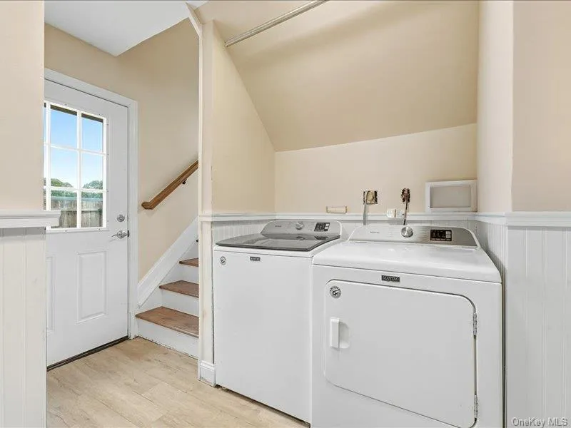 75 Lexington Road, Brookhaven, NY, 5 Bedrooms Bedrooms, 9 Rooms Rooms,3 BathroomsBathrooms,Residential,For Rent,Lexington,0,1057042 75 Lexington Road, Brookhaven, NY, 5 Bedrooms Bedrooms, 9 Rooms Rooms,3 BathroomsBathrooms,Residential,For Rent,Lexington,0,1057042