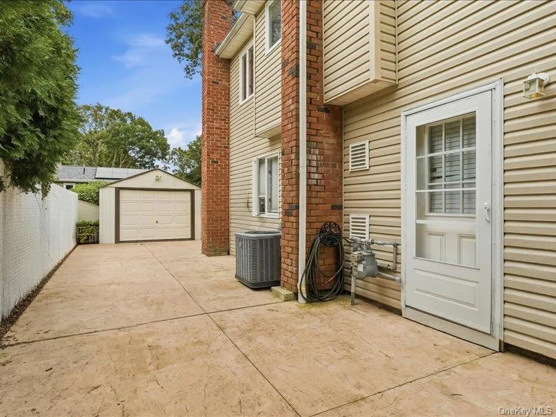 75 Lexington Road, Brookhaven, NY, 5 Bedrooms Bedrooms, 9 Rooms Rooms,3 BathroomsBathrooms,Residential,For Rent,Lexington,0,1057042 75 Lexington Road, Brookhaven, NY, 5 Bedrooms Bedrooms, 9 Rooms Rooms,3 BathroomsBathrooms,Residential,For Rent,Lexington,0,1057042