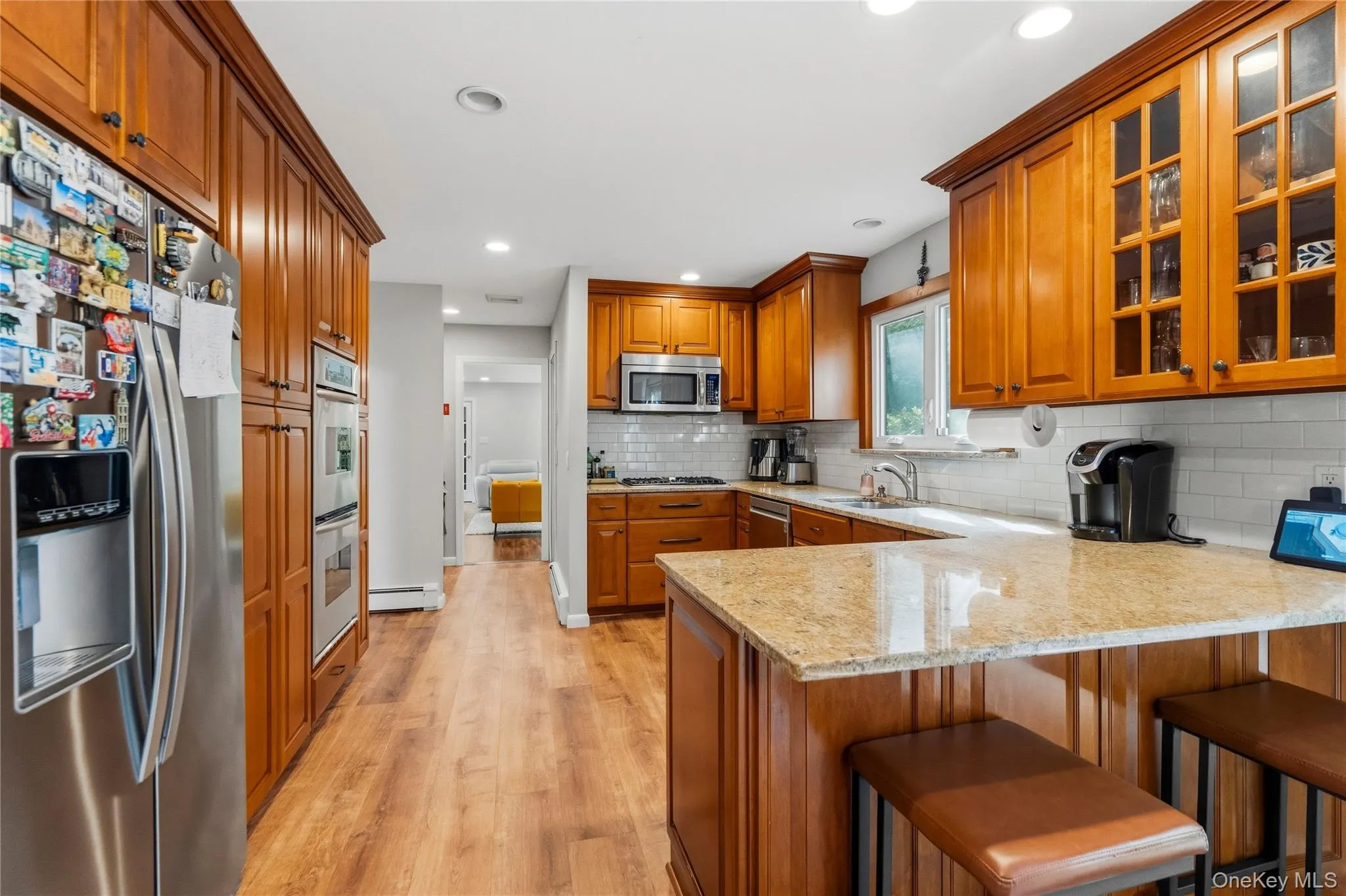 Eat-in Kitchen leading to Laundry Eat-in Kitchen leading to Laundry