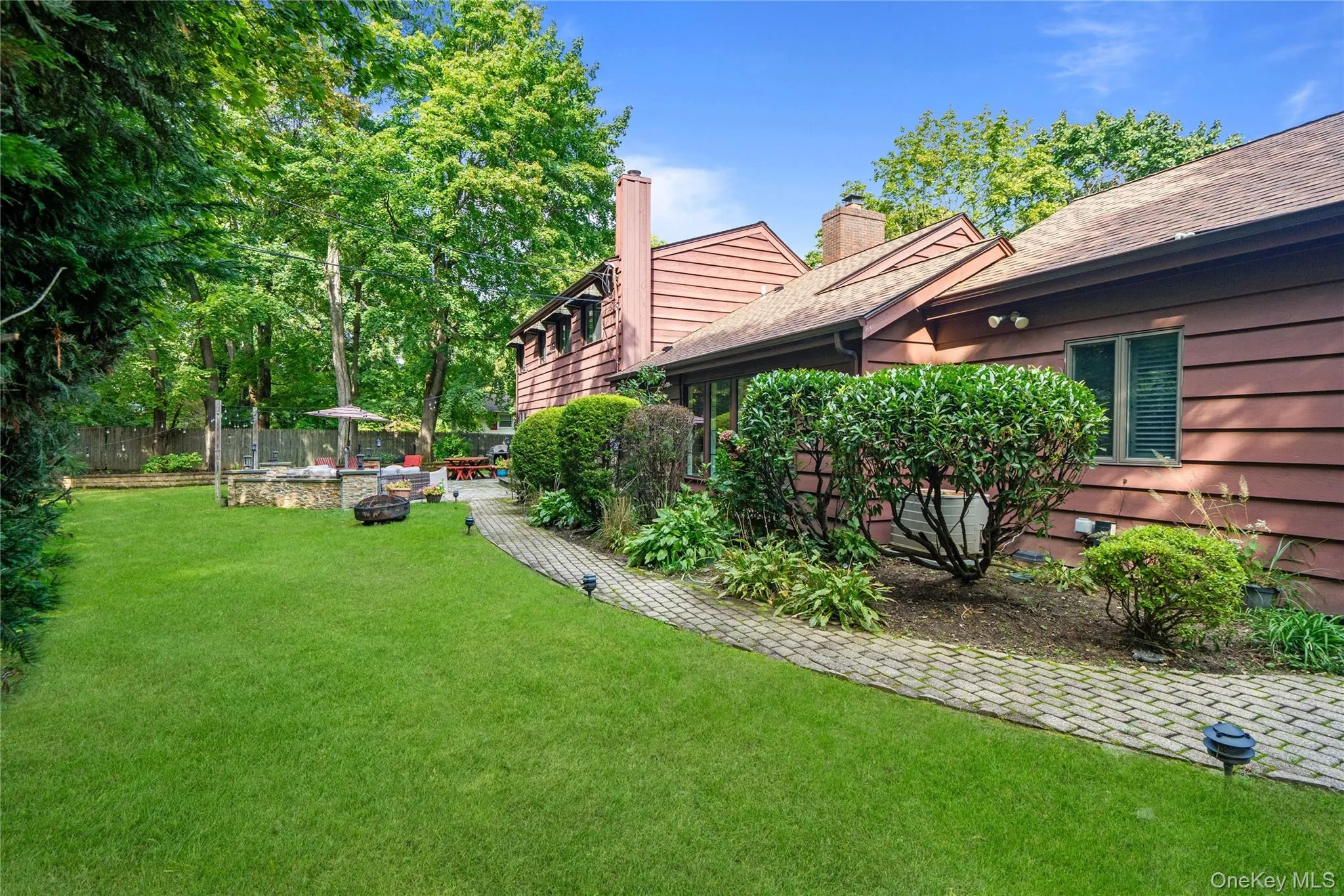 1 Gate Drive, Huntington, NY, 4 Bedrooms Bedrooms, 10 Rooms Rooms,3 BathroomsBathrooms,Residential,For Rent,Gate,0,1057045 1 Gate Drive, Huntington, NY, 4 Bedrooms Bedrooms, 10 Rooms Rooms,3 BathroomsBathrooms,Residential,For Rent,Gate,0,1057045