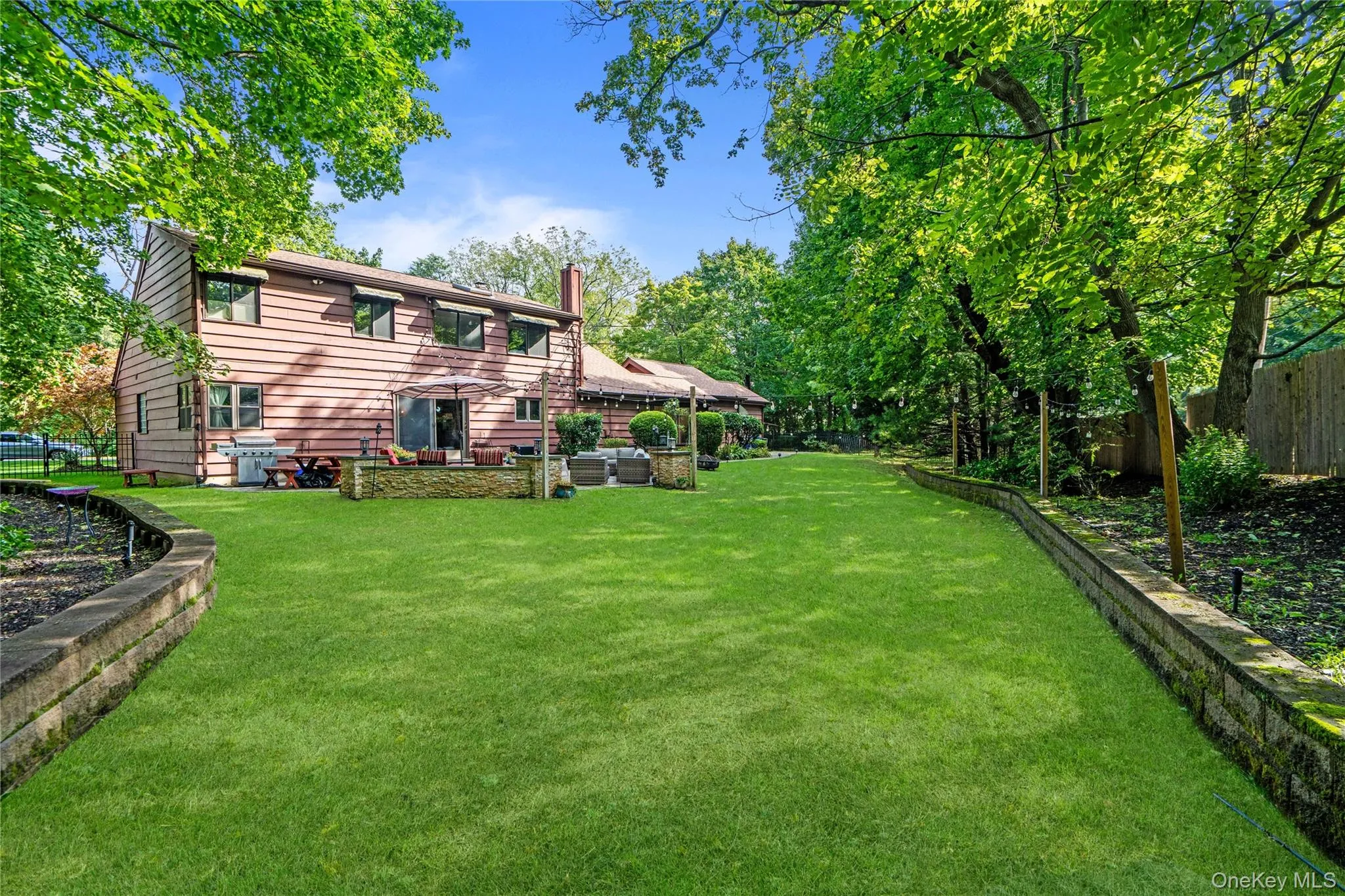 .62 Acre in Both Woodbury and Huntington .62 Acre in Both Woodbury and Huntington