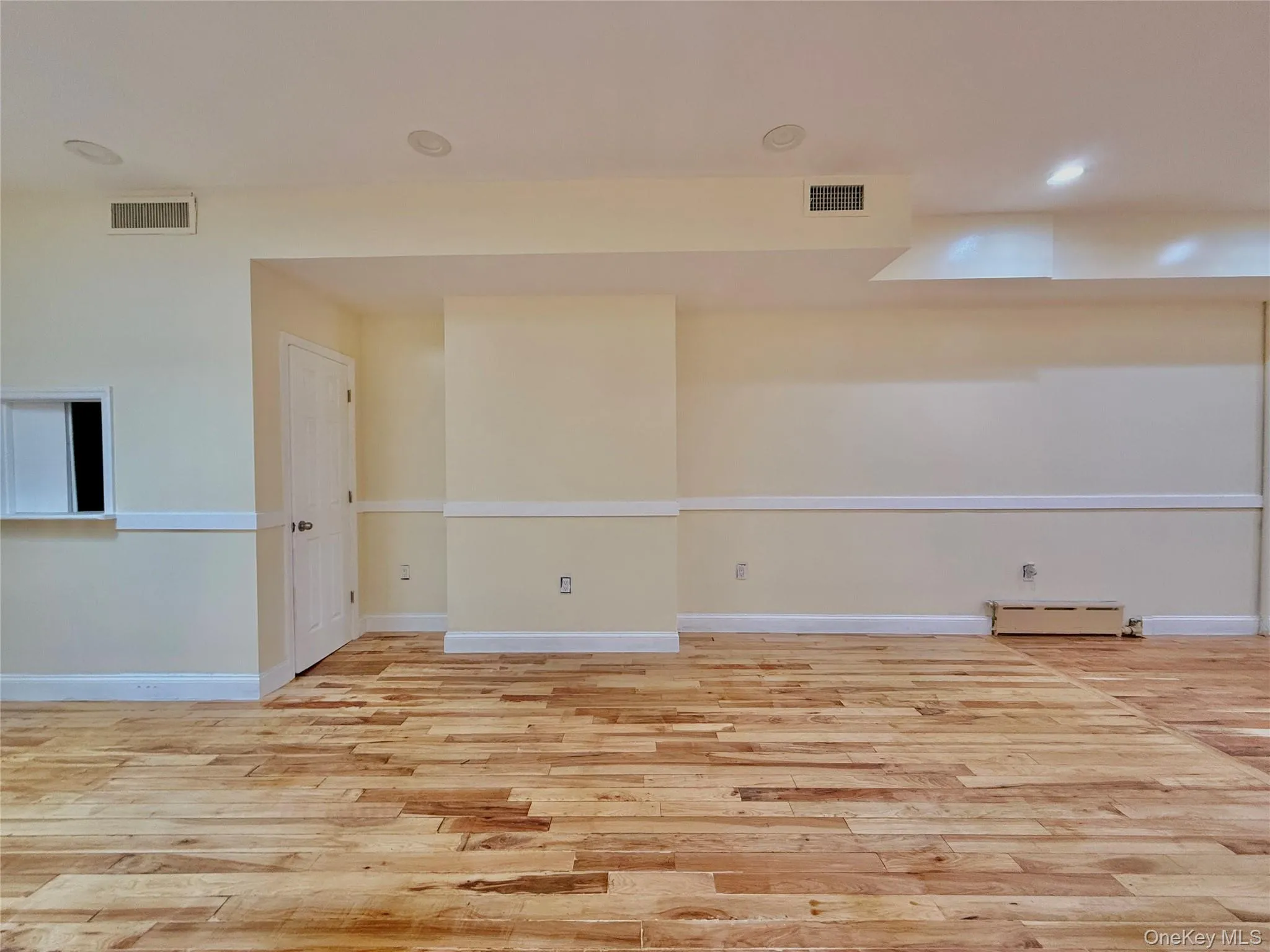 106-08 Liberty Avenue, New York, NY, ,Commercial Lease,For Rent,Liberty,0,1057047 106-08 Liberty Avenue, New York, NY, ,Commercial Lease,For Rent,Liberty,0,1057047
