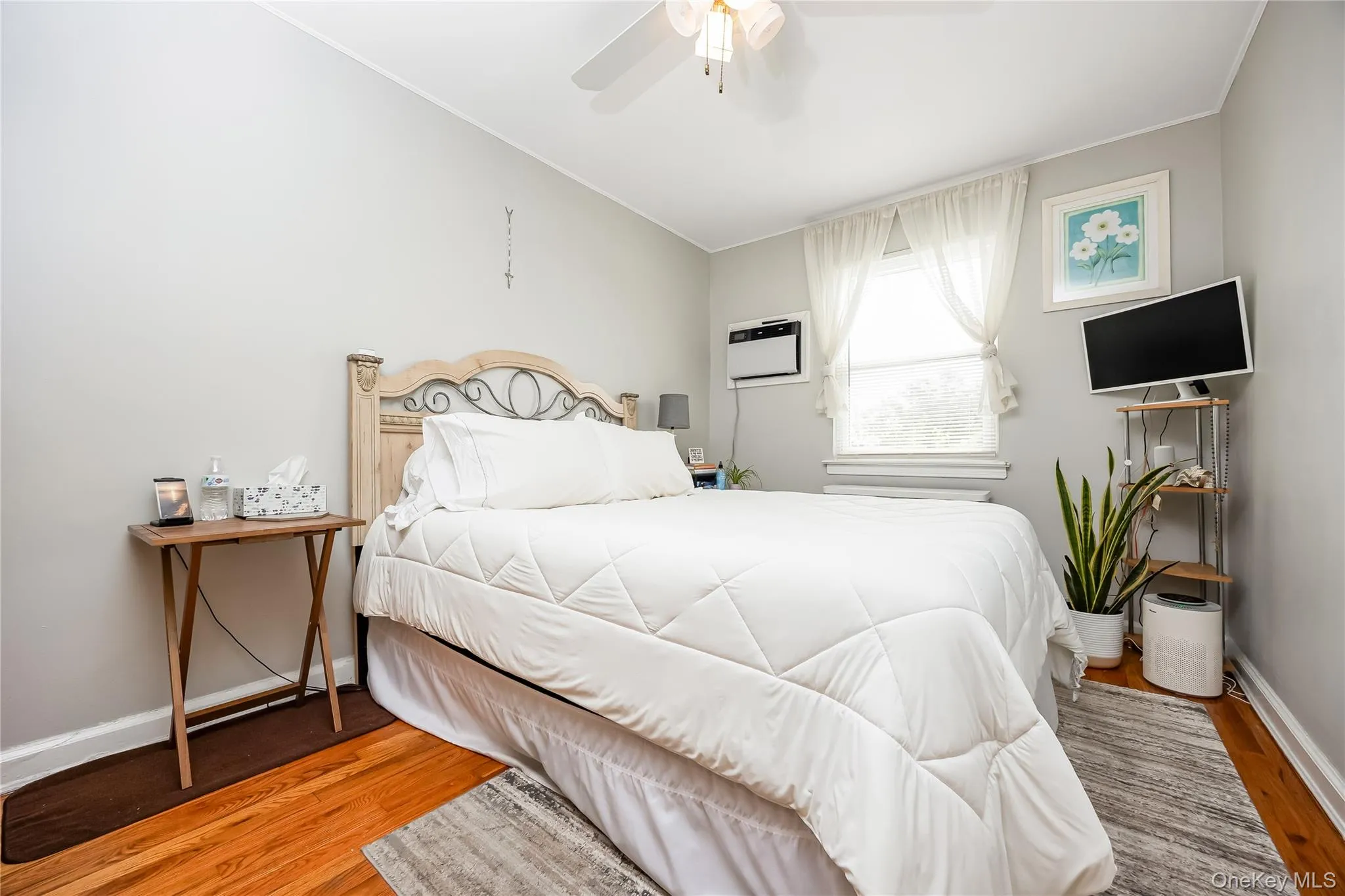76-12 58th Road, New York, NY, 2 Bedrooms Bedrooms, 5 Rooms Rooms,2 BathroomsBathrooms,Residential,For Rent,58th,0,1057048 76-12 58th Road, New York, NY, 2 Bedrooms Bedrooms, 5 Rooms Rooms,2 BathroomsBathrooms,Residential,For Rent,58th,0,1057048