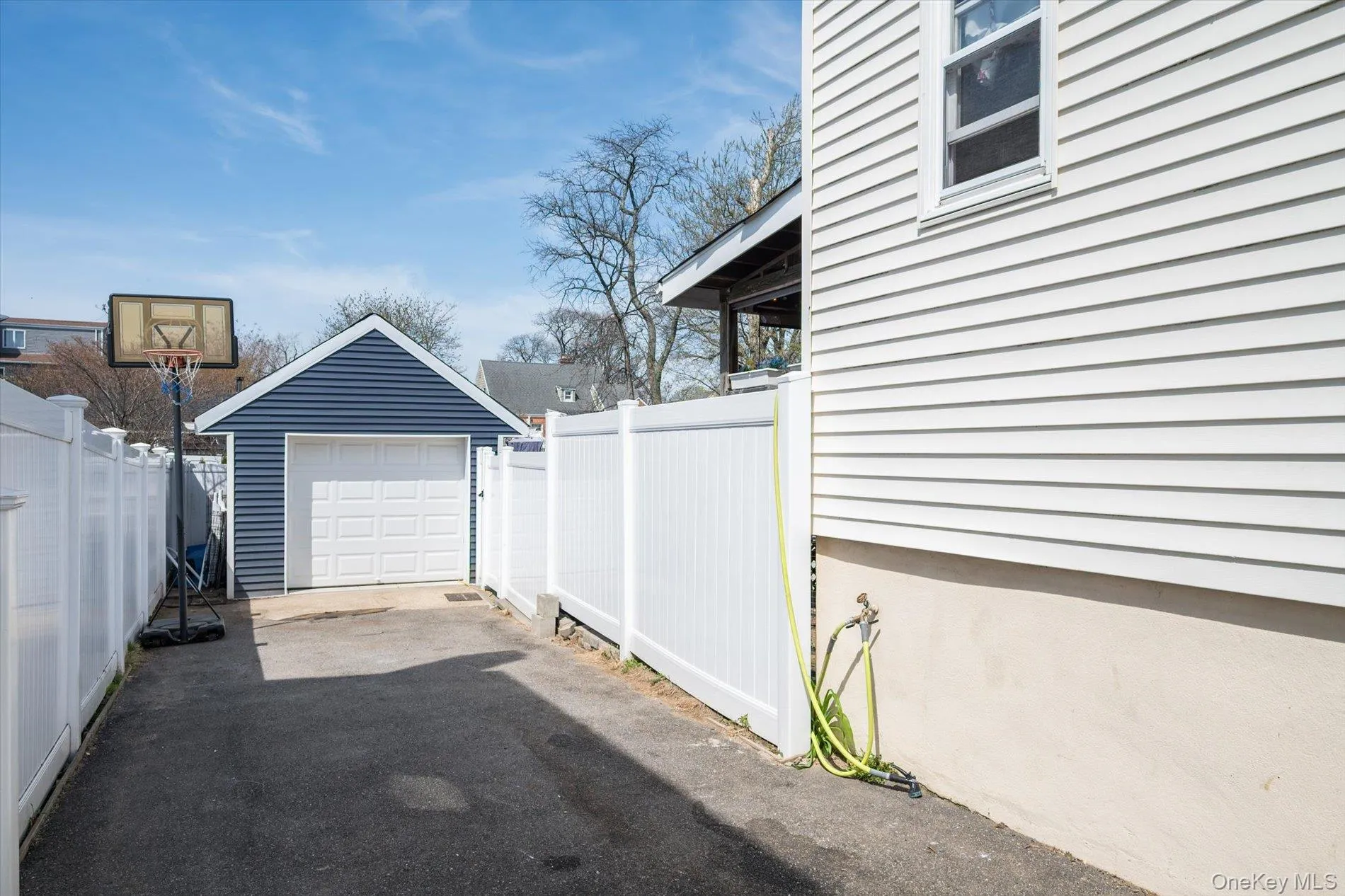 67 Waldo Avenue, Hempstead, NY, 3 Bedrooms Bedrooms, 6 Rooms Rooms,1 BathroomBathrooms,Residential,For Rent,Waldo,0,1057052 67 Waldo Avenue, Hempstead, NY, 3 Bedrooms Bedrooms, 6 Rooms Rooms,1 BathroomBathrooms,Residential,For Rent,Waldo,0,1057052