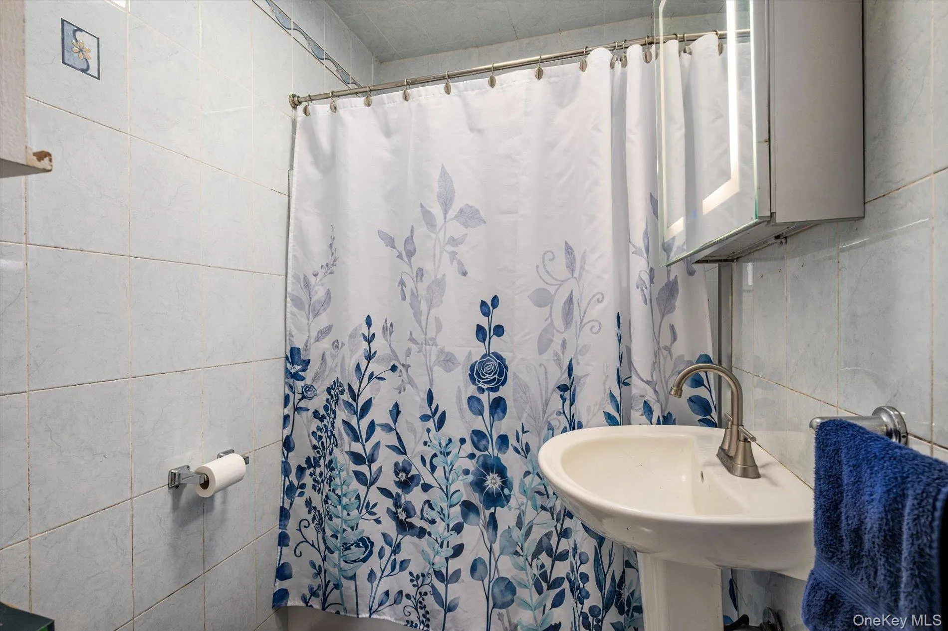67 Waldo Avenue, Hempstead, NY, 3 Bedrooms Bedrooms, 6 Rooms Rooms,1 BathroomBathrooms,Residential,For Rent,Waldo,0,1057052 67 Waldo Avenue, Hempstead, NY, 3 Bedrooms Bedrooms, 6 Rooms Rooms,1 BathroomBathrooms,Residential,For Rent,Waldo,0,1057052