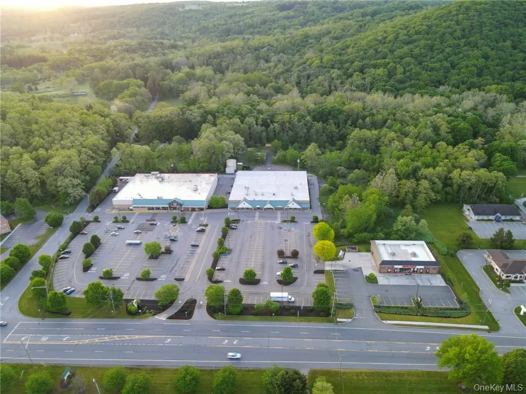 158 Route 22, Pawling, NY, ,Commercial Lease,For Rent,Route 22,0,1057053 158 Route 22, Pawling, NY, ,Commercial Lease,For Rent,Route 22,0,1057053