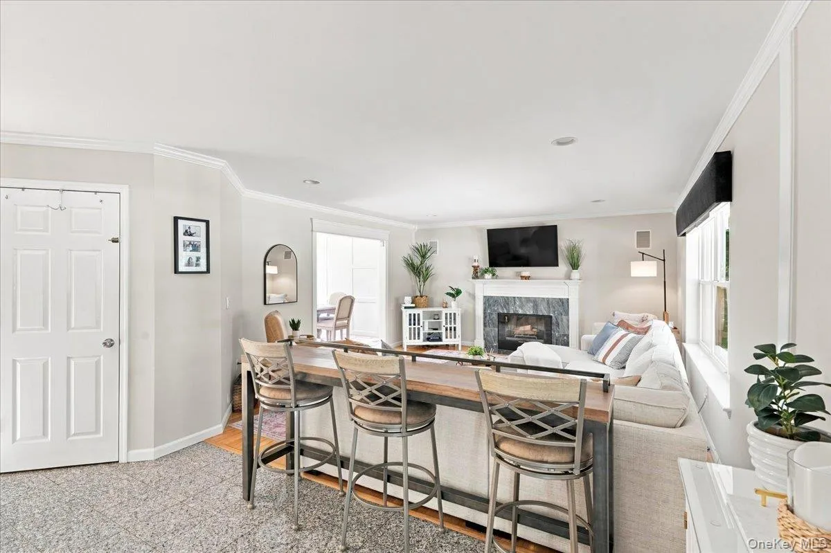 5 Aspatuck Court, Smithtown, NY, 4 Bedrooms Bedrooms, 9 Rooms Rooms,2 BathroomsBathrooms,Residential,For Rent,Aspatuck,0,1057059 5 Aspatuck Court, Smithtown, NY, 4 Bedrooms Bedrooms, 9 Rooms Rooms,2 BathroomsBathrooms,Residential,For Rent,Aspatuck,0,1057059
