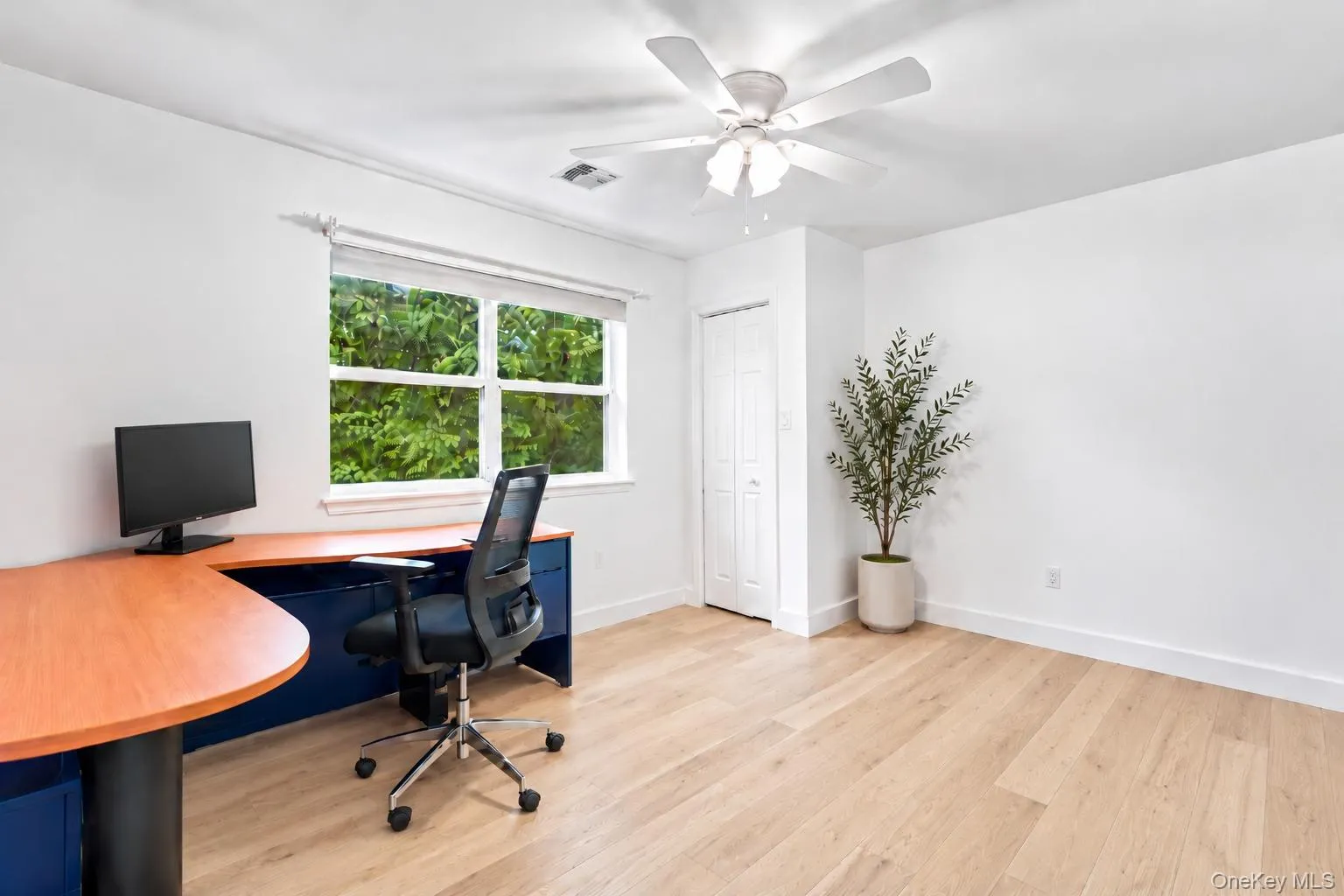 5 Aspatuck Court, Smithtown, NY, 4 Bedrooms Bedrooms, 9 Rooms Rooms,2 BathroomsBathrooms,Residential,For Rent,Aspatuck,0,1057059 5 Aspatuck Court, Smithtown, NY, 4 Bedrooms Bedrooms, 9 Rooms Rooms,2 BathroomsBathrooms,Residential,For Rent,Aspatuck,0,1057059