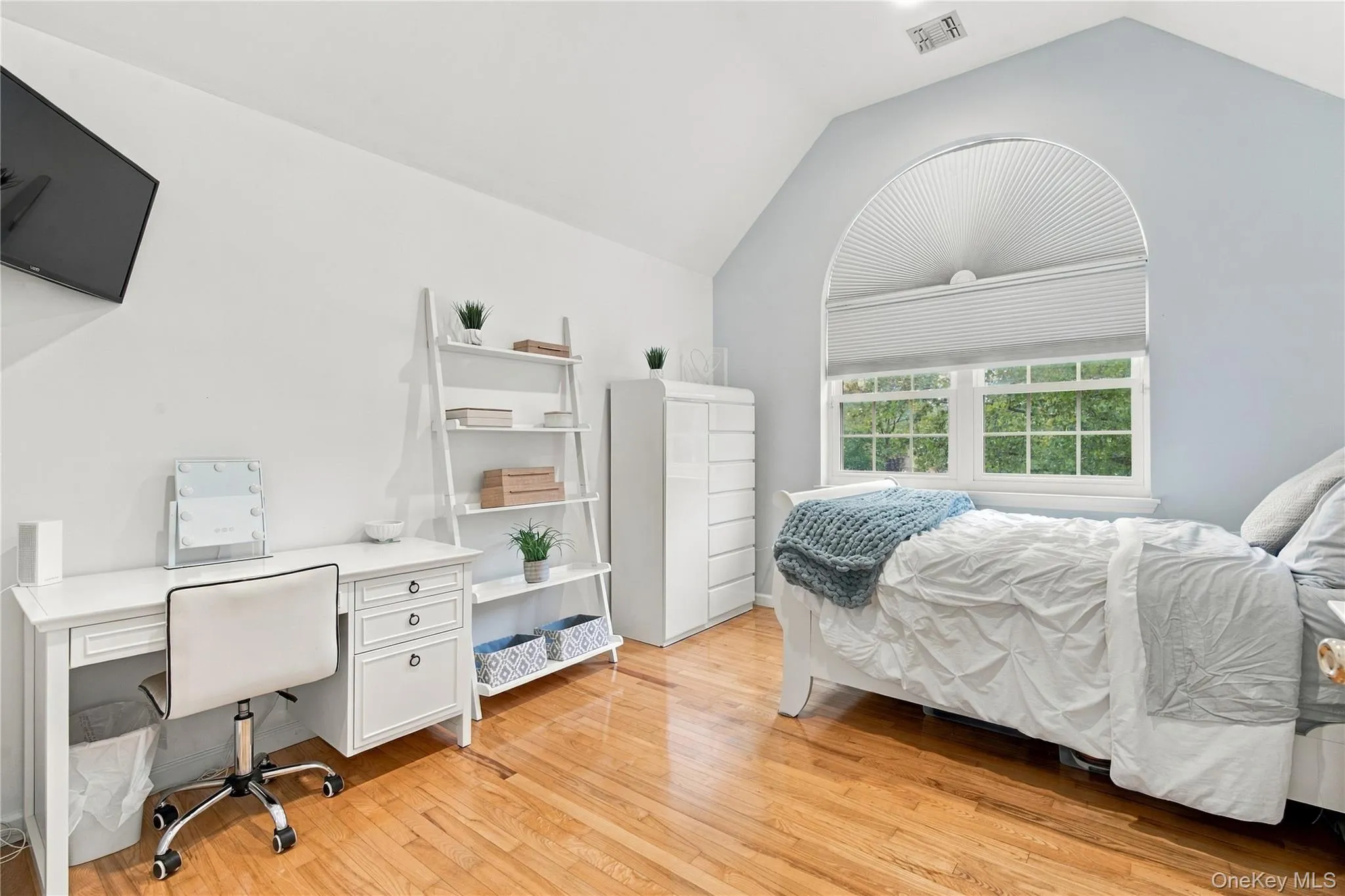5 Aspatuck Court, Smithtown, NY, 4 Bedrooms Bedrooms, 9 Rooms Rooms,2 BathroomsBathrooms,Residential,For Rent,Aspatuck,0,1057059 5 Aspatuck Court, Smithtown, NY, 4 Bedrooms Bedrooms, 9 Rooms Rooms,2 BathroomsBathrooms,Residential,For Rent,Aspatuck,0,1057059