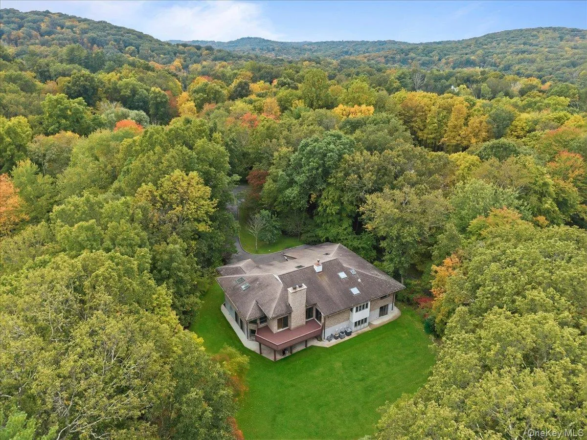 21 Tall Pines Lane, Bedford, NY, 4 Bedroom Bedrooms, 9 Room Rooms,2 BathroomBathrooms,Residential Lease,For Rent,Tall Pines,0,1057062 21 Tall Pines Lane, Bedford, NY, 4 Bedroom Bedrooms, 9 Room Rooms,2 BathroomBathrooms,Residential Lease,For Rent,Tall Pines,0,1057062