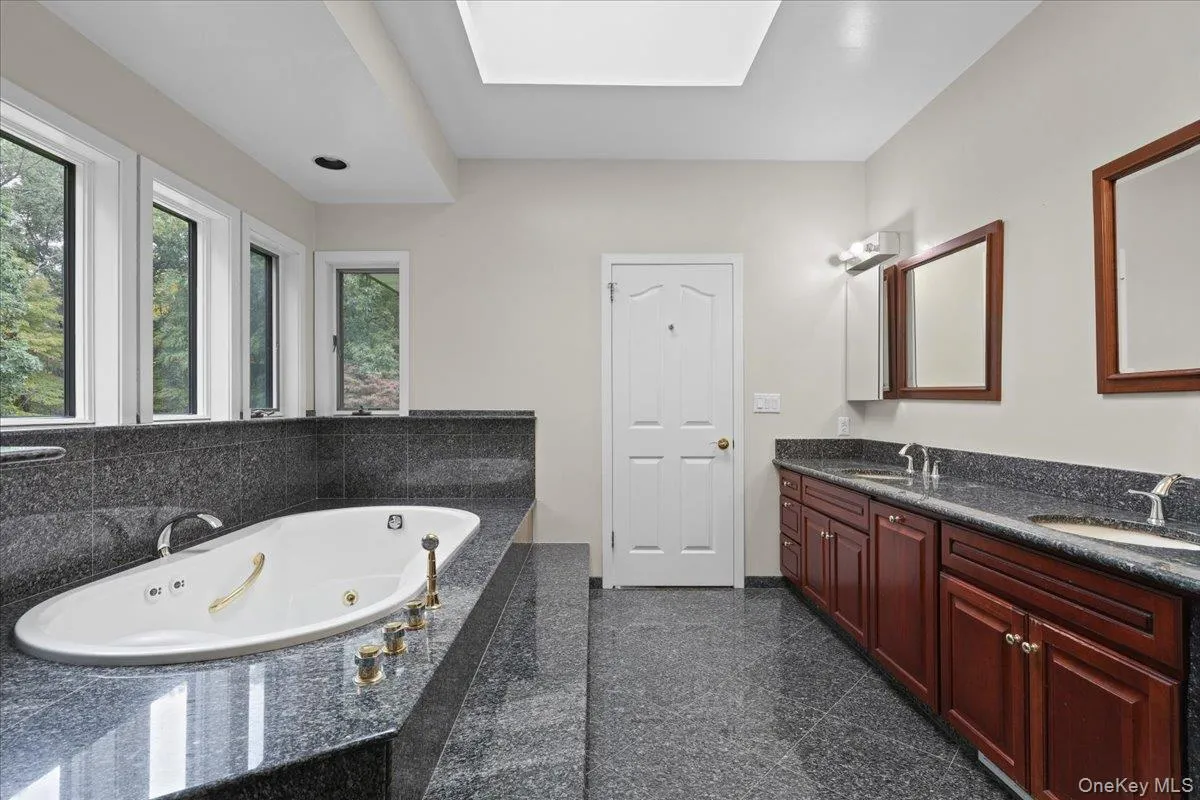 21 Tall Pines Lane, Bedford, NY, 4 Bedroom Bedrooms, 9 Room Rooms,2 BathroomBathrooms,Residential Lease,For Rent,Tall Pines,0,1057062 21 Tall Pines Lane, Bedford, NY, 4 Bedroom Bedrooms, 9 Room Rooms,2 BathroomBathrooms,Residential Lease,For Rent,Tall Pines,0,1057062