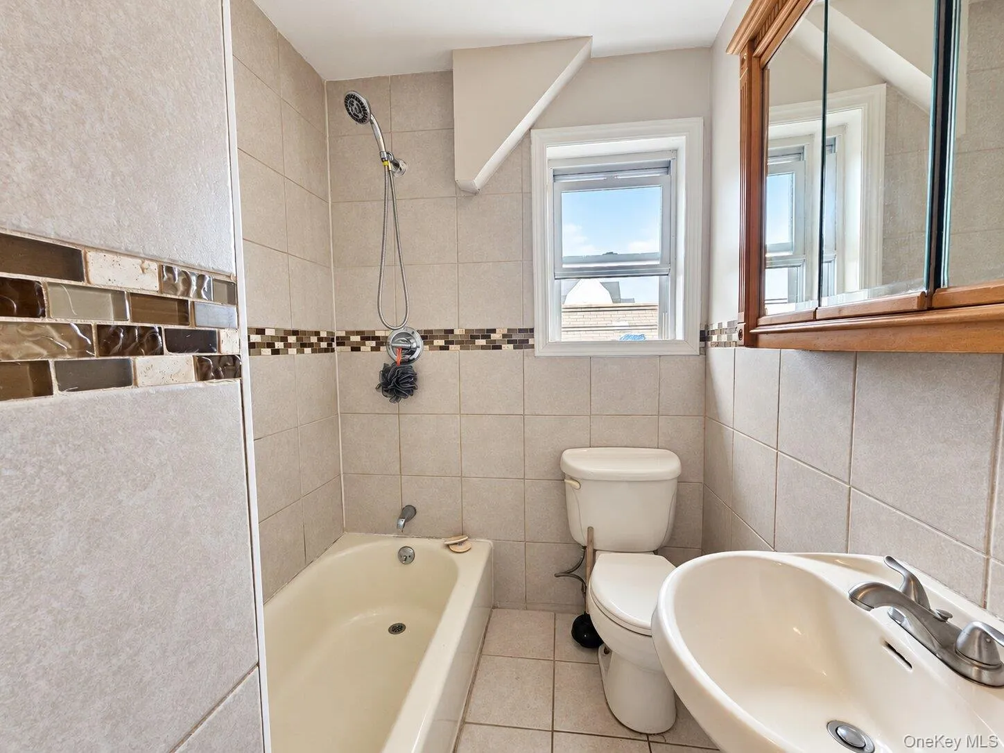 241 Beach 118th Street, New York, NY, 4 Bedrooms Bedrooms, 7 Rooms Rooms,2 BathroomsBathrooms,Residential Lease,For Rent,Beach 118th,0,1057072 241 Beach 118th Street, New York, NY, 4 Bedrooms Bedrooms, 7 Rooms Rooms,2 BathroomsBathrooms,Residential Lease,For Rent,Beach 118th,0,1057072