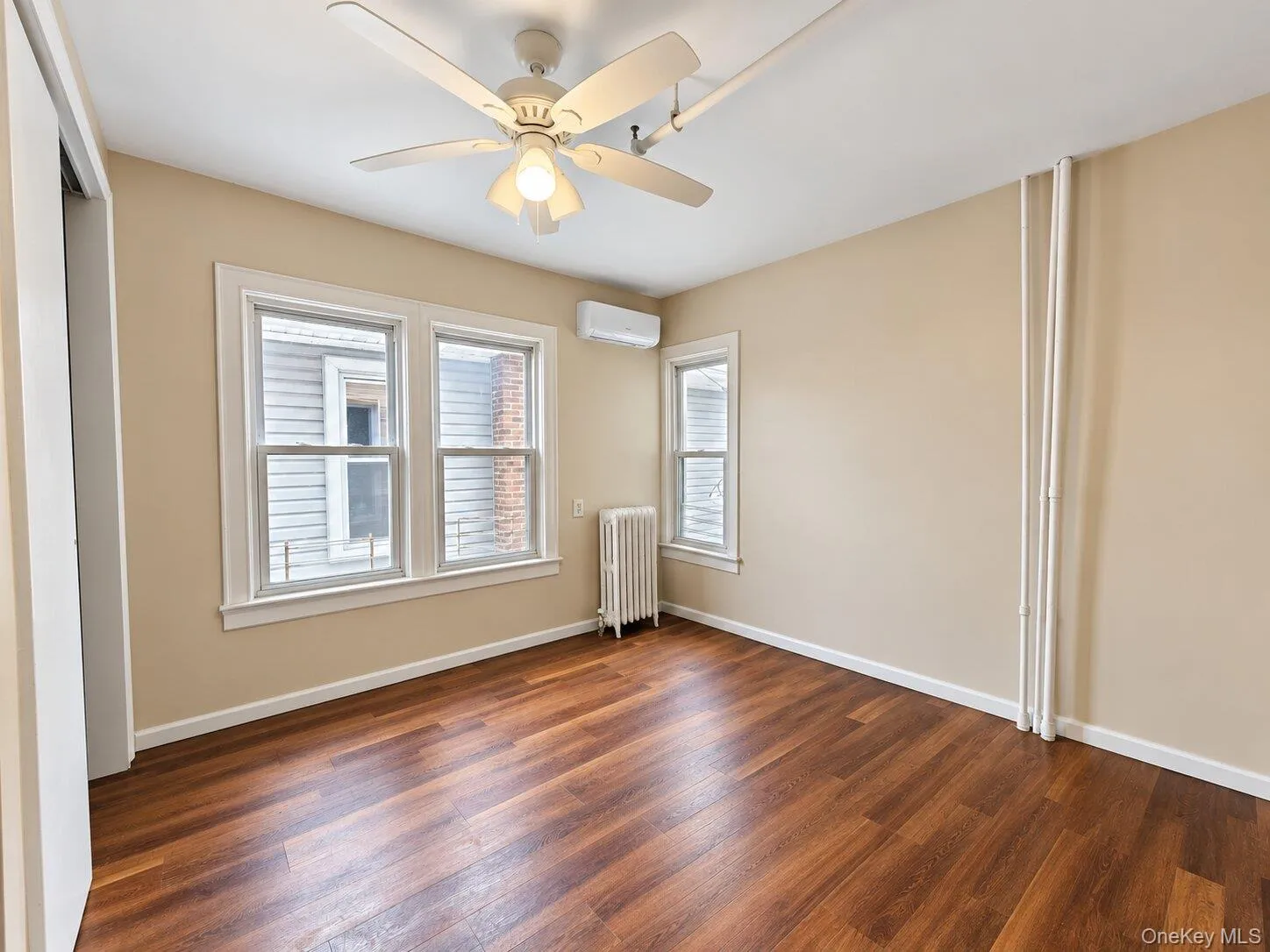 241 Beach 118th Street, New York, NY, 4 Bedrooms Bedrooms, 7 Rooms Rooms,2 BathroomsBathrooms,Residential Lease,For Rent,Beach 118th,0,1057072 241 Beach 118th Street, New York, NY, 4 Bedrooms Bedrooms, 7 Rooms Rooms,2 BathroomsBathrooms,Residential Lease,For Rent,Beach 118th,0,1057072