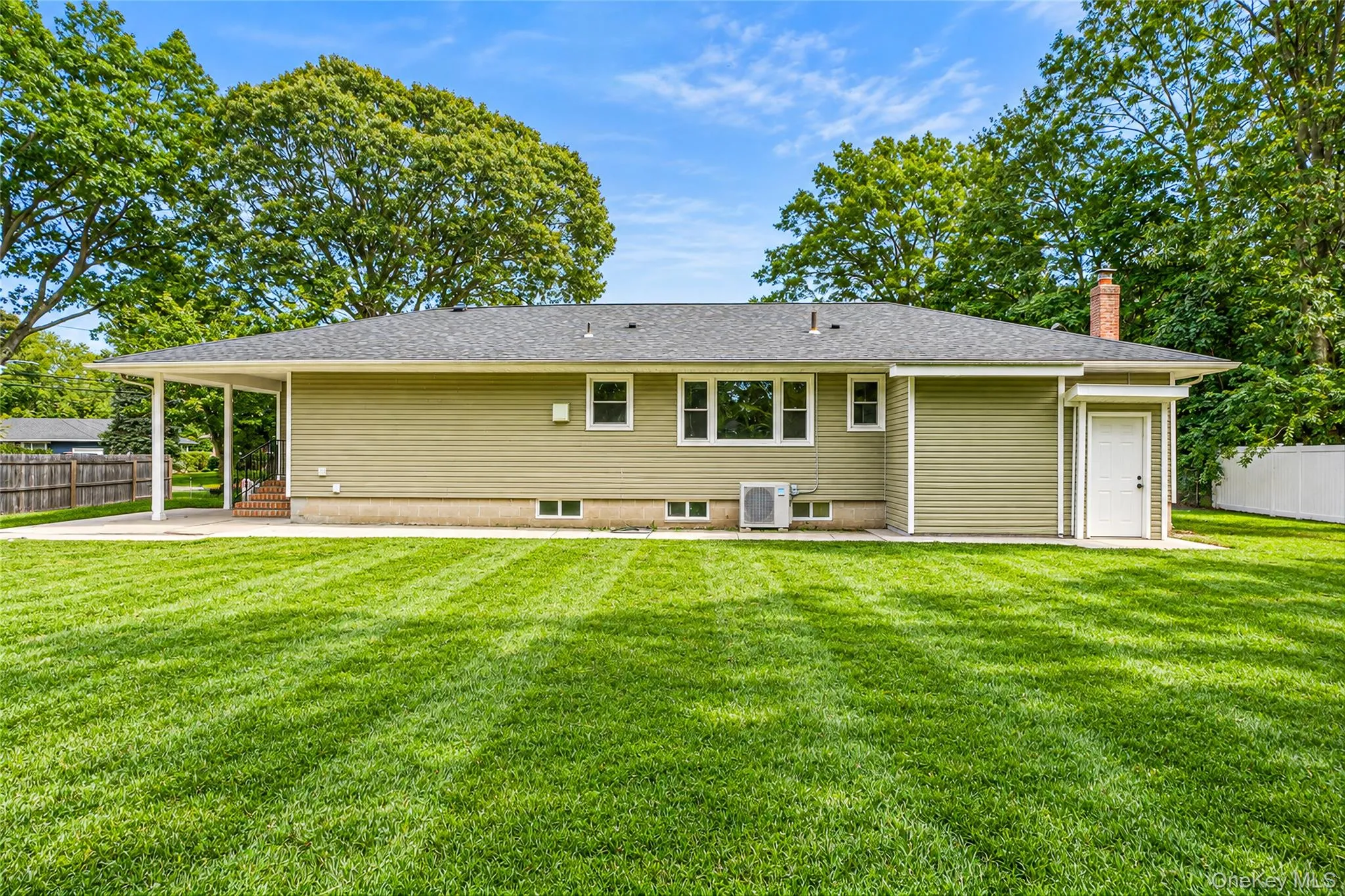 132 Smith Avenue, Brookhaven, NY, 4 Bedrooms Bedrooms, 10 Rooms Rooms,3 BathroomsBathrooms,Residential,For Rent,Smith,0,1057082 132 Smith Avenue, Brookhaven, NY, 4 Bedrooms Bedrooms, 10 Rooms Rooms,3 BathroomsBathrooms,Residential,For Rent,Smith,0,1057082
