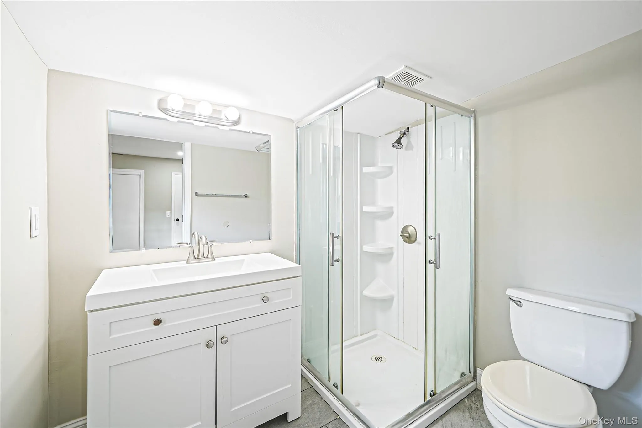 132 Smith Avenue, Brookhaven, NY, 4 Bedrooms Bedrooms, 10 Rooms Rooms,3 BathroomsBathrooms,Residential,For Rent,Smith,0,1057082 132 Smith Avenue, Brookhaven, NY, 4 Bedrooms Bedrooms, 10 Rooms Rooms,3 BathroomsBathrooms,Residential,For Rent,Smith,0,1057082