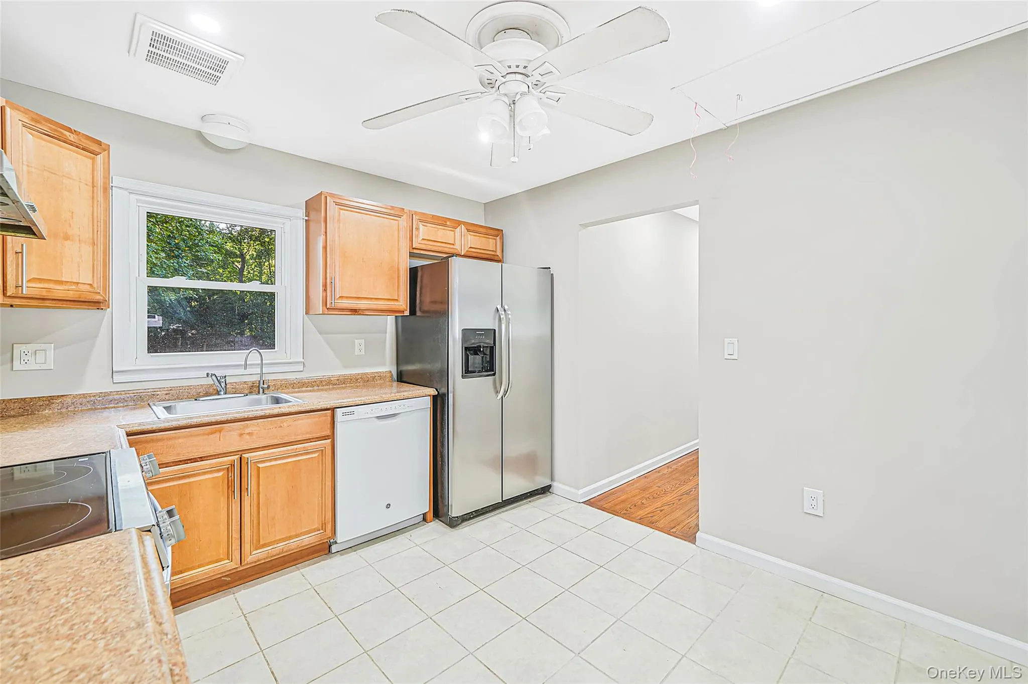 132 Smith Avenue, Brookhaven, NY, 4 Bedrooms Bedrooms, 10 Rooms Rooms,3 BathroomsBathrooms,Residential,For Rent,Smith,0,1057082 132 Smith Avenue, Brookhaven, NY, 4 Bedrooms Bedrooms, 10 Rooms Rooms,3 BathroomsBathrooms,Residential,For Rent,Smith,0,1057082