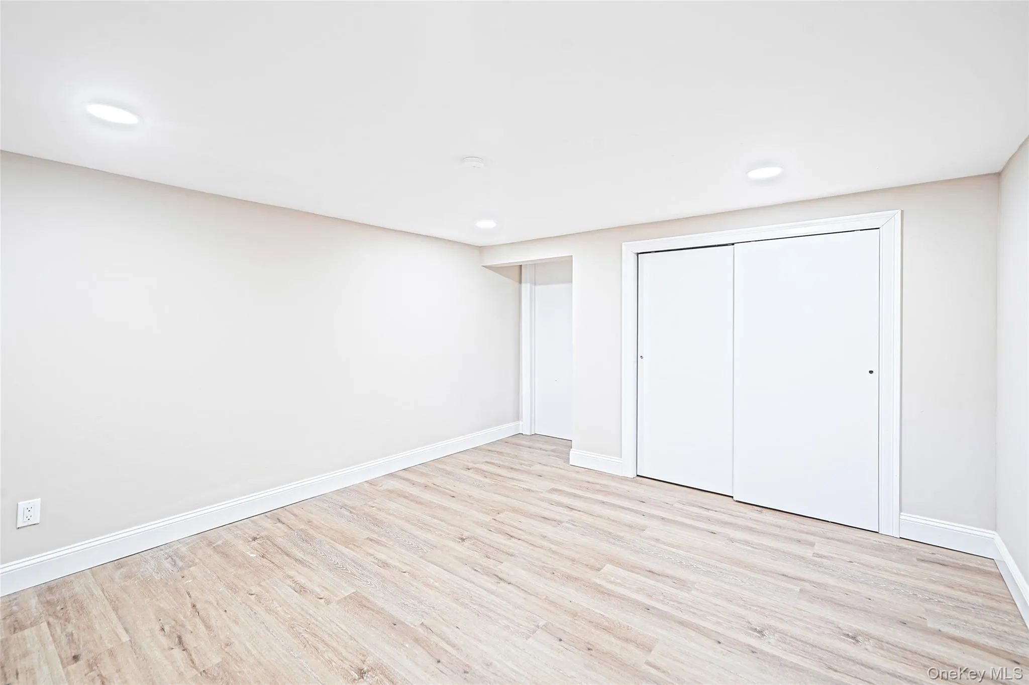 132 Smith Avenue, Brookhaven, NY, 4 Bedrooms Bedrooms, 10 Rooms Rooms,3 BathroomsBathrooms,Residential,For Rent,Smith,0,1057082 132 Smith Avenue, Brookhaven, NY, 4 Bedrooms Bedrooms, 10 Rooms Rooms,3 BathroomsBathrooms,Residential,For Rent,Smith,0,1057082