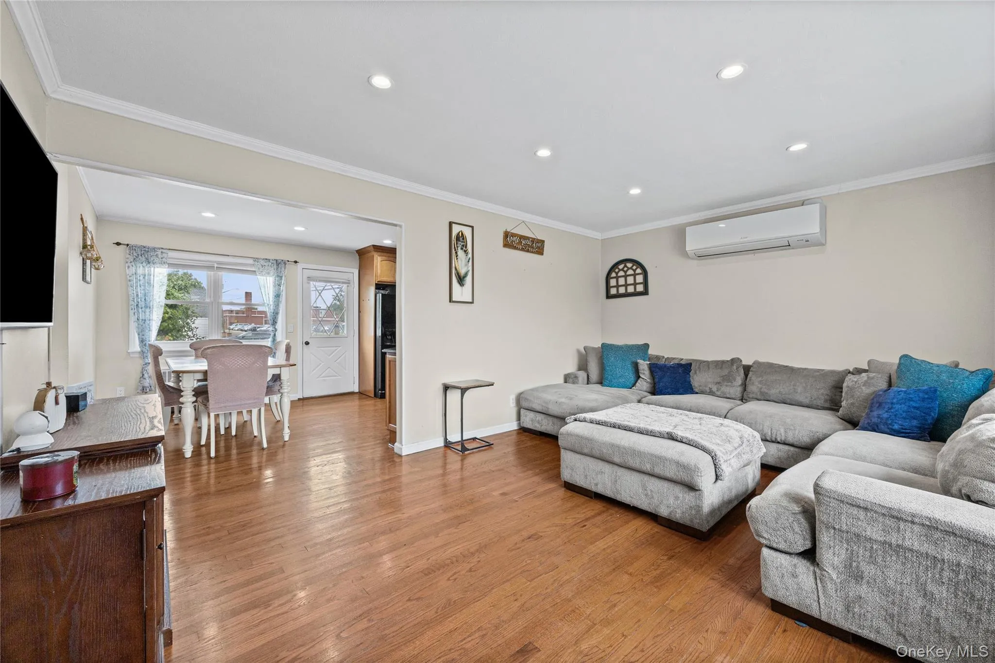 328 1st Avenue, Babylon, NY, 4 Bedrooms Bedrooms, 7 Rooms Rooms,2 BathroomsBathrooms,Residential,For Rent,1st,0,1057086 328 1st Avenue, Babylon, NY, 4 Bedrooms Bedrooms, 7 Rooms Rooms,2 BathroomsBathrooms,Residential,For Rent,1st,0,1057086