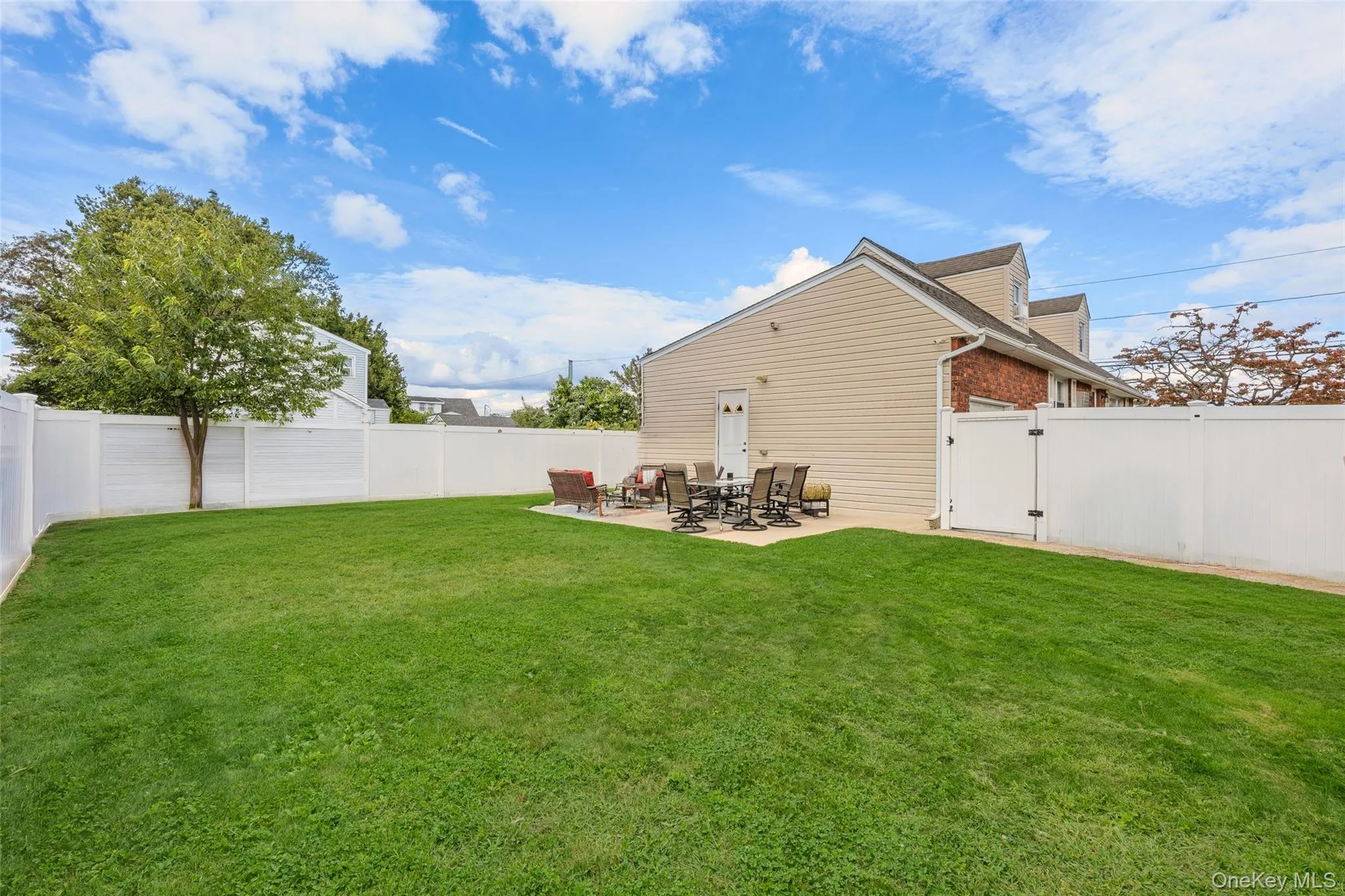 328 1st Avenue, Babylon, NY, 4 Bedrooms Bedrooms, 7 Rooms Rooms,2 BathroomsBathrooms,Residential,For Rent,1st,0,1057086 328 1st Avenue, Babylon, NY, 4 Bedrooms Bedrooms, 7 Rooms Rooms,2 BathroomsBathrooms,Residential,For Rent,1st,0,1057086