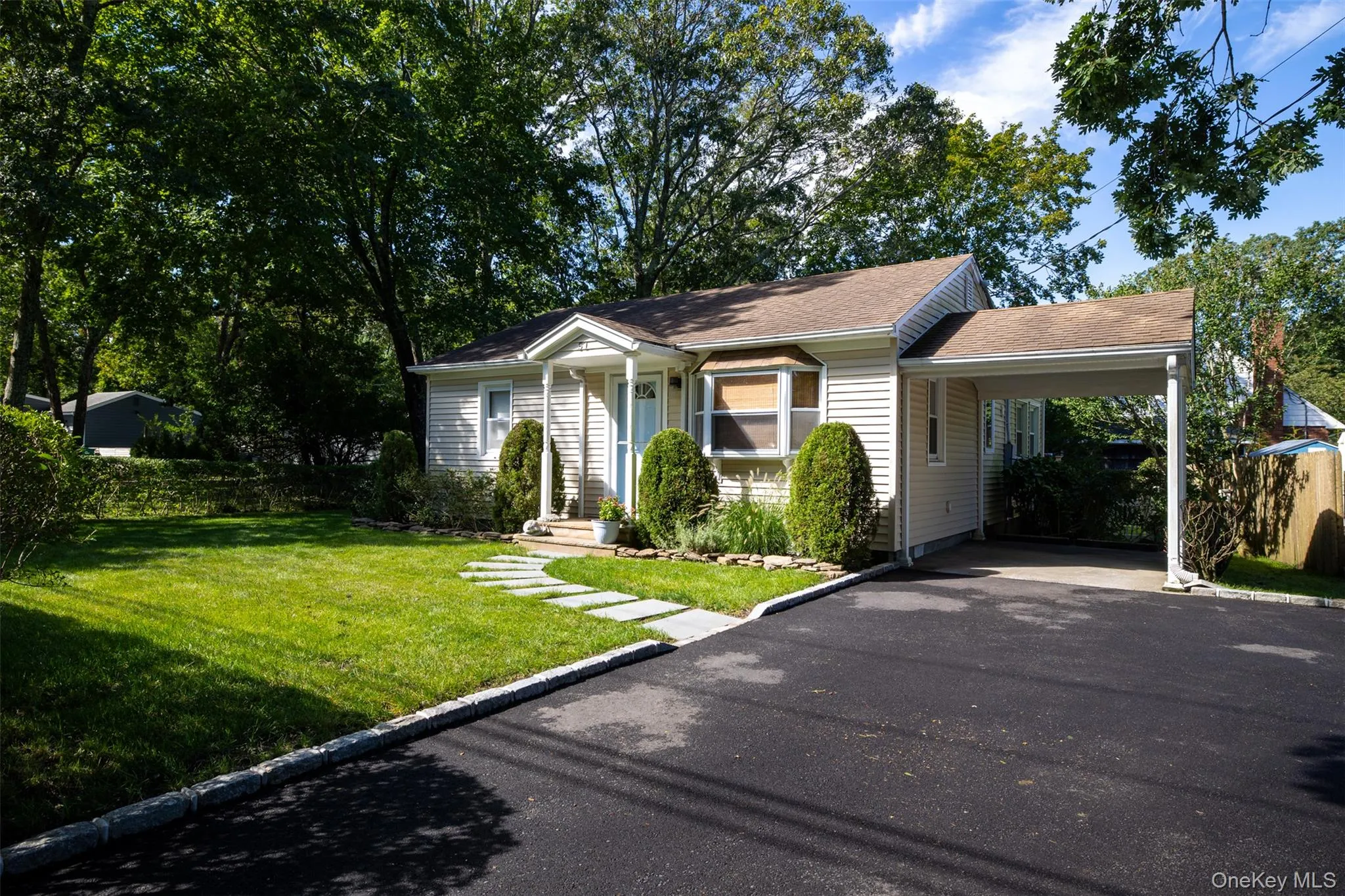 51 Wakeman Road, Southampton, NY, 2 Bedrooms Bedrooms, 5 Rooms Rooms,1 BathroomBathrooms,Residential,For Rent,Wakeman,0,1057089 51 Wakeman Road, Southampton, NY, 2 Bedrooms Bedrooms, 5 Rooms Rooms,1 BathroomBathrooms,Residential,For Rent,Wakeman,0,1057089