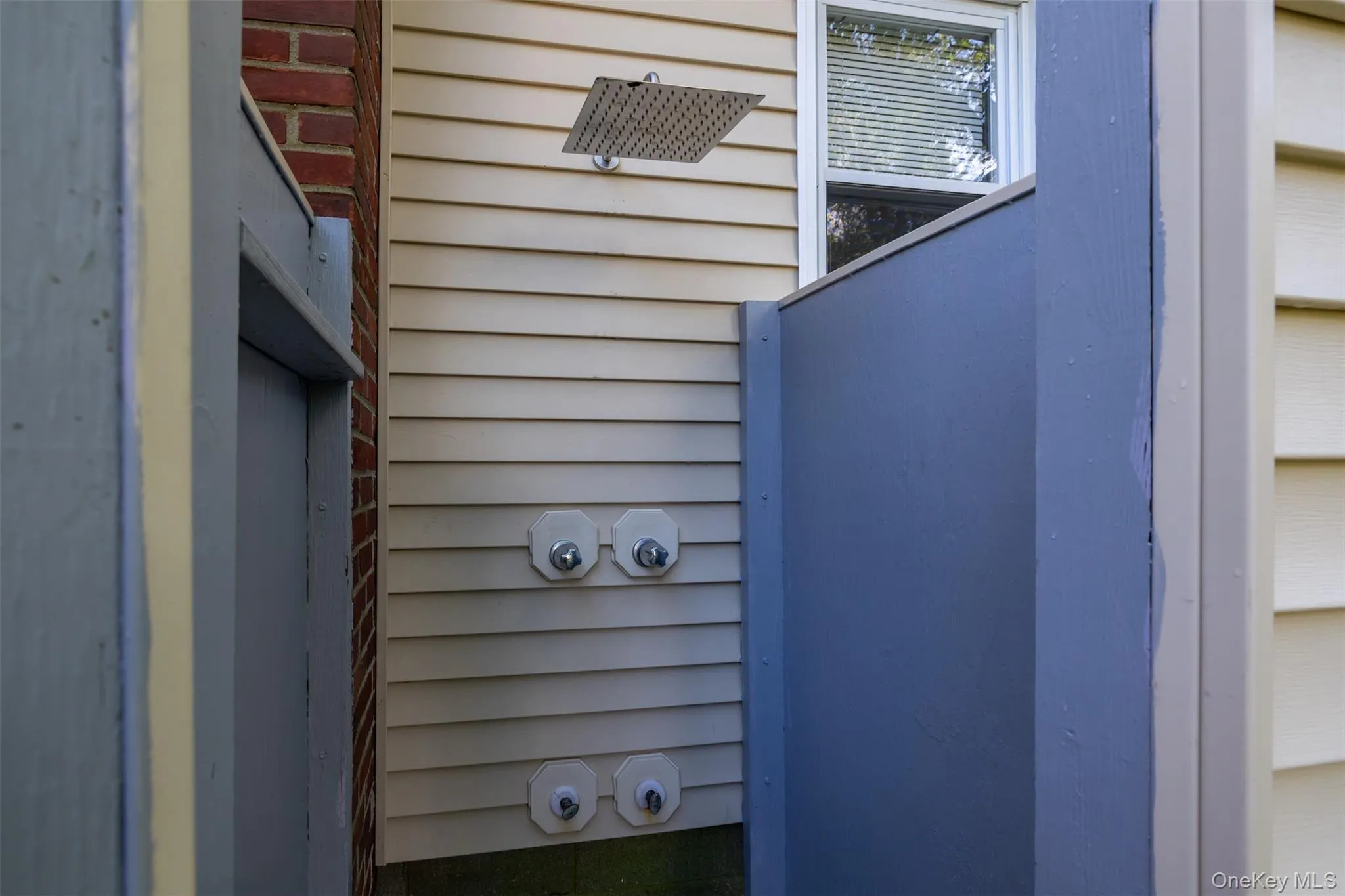 51 Wakeman Road, Southampton, NY, 2 Bedrooms Bedrooms, 5 Rooms Rooms,1 BathroomBathrooms,Residential,For Rent,Wakeman,0,1057089 51 Wakeman Road, Southampton, NY, 2 Bedrooms Bedrooms, 5 Rooms Rooms,1 BathroomBathrooms,Residential,For Rent,Wakeman,0,1057089
