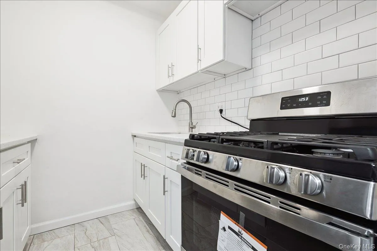 110-45 Queens Boulevard, New York, NY, 1 Bedroom Bedrooms, 3 Rooms Rooms,1 BathroomBathrooms,Residential,For Rent,Queens,0,1057092 110-45 Queens Boulevard, New York, NY, 1 Bedroom Bedrooms, 3 Rooms Rooms,1 BathroomBathrooms,Residential,For Rent,Queens,0,1057092