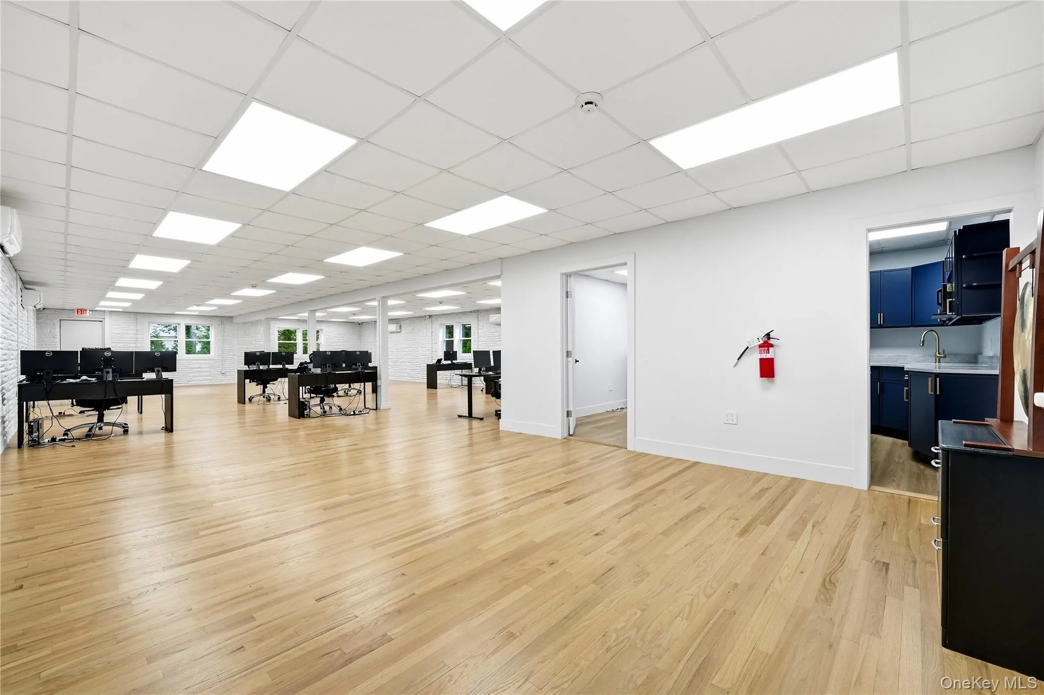 655 Middle Country Road, Smithtown, NY, ,Commercial Lease,For Rent,Middle Country,0,1057094 655 Middle Country Road, Smithtown, NY, ,Commercial Lease,For Rent,Middle Country,0,1057094