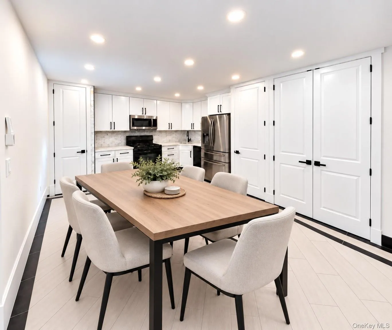 7252 Metropolitan Avenue, New York, NY, 2 Bedrooms Bedrooms, 4 Rooms Rooms,2 BathroomsBathrooms,Residential,For Rent,Metropolitan,0,1057096 7252 Metropolitan Avenue, New York, NY, 2 Bedrooms Bedrooms, 4 Rooms Rooms,2 BathroomsBathrooms,Residential,For Rent,Metropolitan,0,1057096