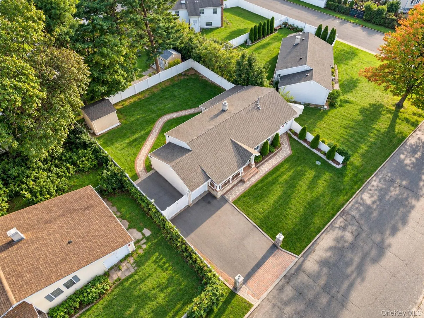42 Blue Jay Drive, Islip, NY, 3 Bedrooms Bedrooms, 7 Rooms Rooms,2 BathroomsBathrooms,Residential,For Rent,Blue Jay,0,1057106 42 Blue Jay Drive, Islip, NY, 3 Bedrooms Bedrooms, 7 Rooms Rooms,2 BathroomsBathrooms,Residential,For Rent,Blue Jay,0,1057106