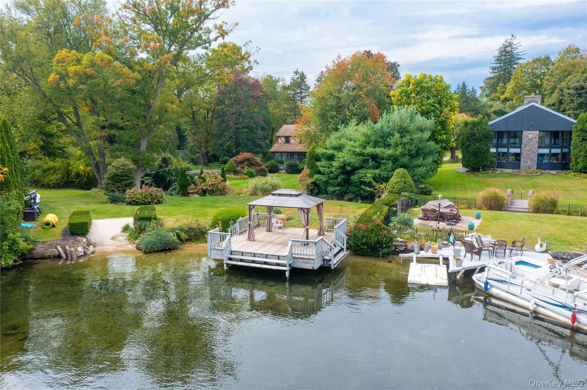 16 Lake Boulevard, Carmel, NY, 4 Bedroom Bedrooms, 8 Room Rooms,2 BathroomBathrooms,Residential Lease,For Rent,Lake,0,1057115 16 Lake Boulevard, Carmel, NY, 4 Bedroom Bedrooms, 8 Room Rooms,2 BathroomBathrooms,Residential Lease,For Rent,Lake,0,1057115