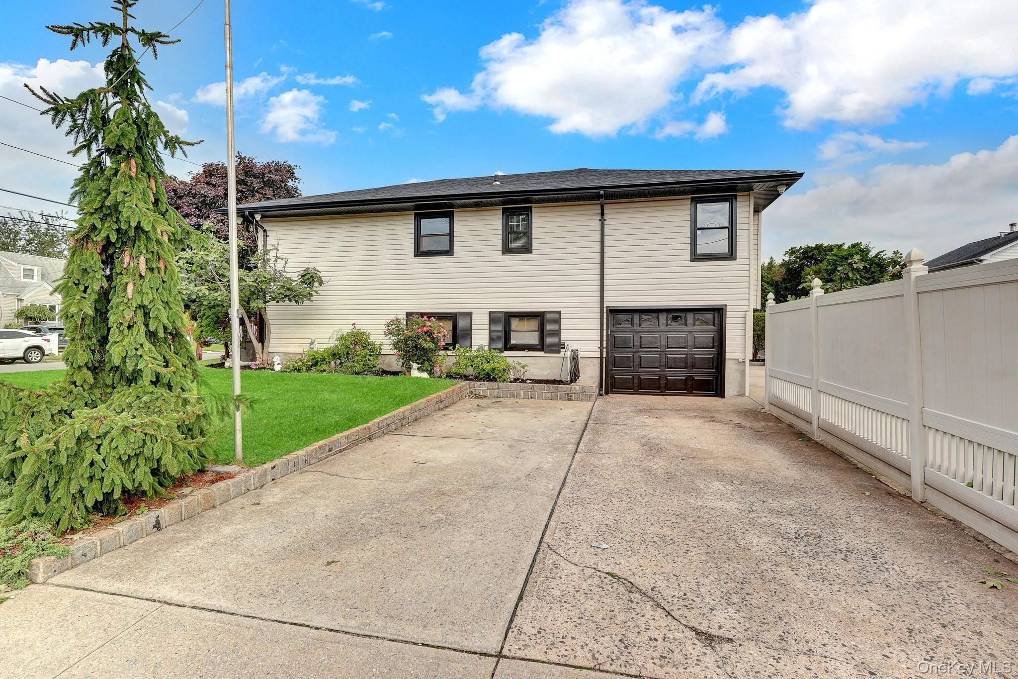 3273 5th Street, Hempstead, NY, 3 Bedrooms Bedrooms, 7 Rooms Rooms,2 BathroomsBathrooms,Residential,For Rent,5th,0,1057118 3273 5th Street, Hempstead, NY, 3 Bedrooms Bedrooms, 7 Rooms Rooms,2 BathroomsBathrooms,Residential,For Rent,5th,0,1057118