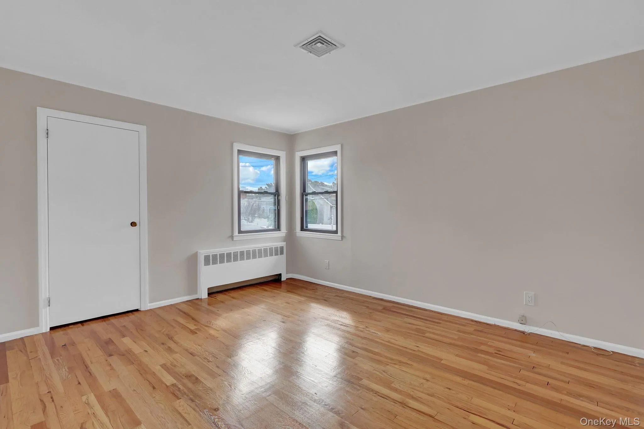 3273 5th Street, Hempstead, NY, 3 Bedrooms Bedrooms, 7 Rooms Rooms,2 BathroomsBathrooms,Residential,For Rent,5th,0,1057118 3273 5th Street, Hempstead, NY, 3 Bedrooms Bedrooms, 7 Rooms Rooms,2 BathroomsBathrooms,Residential,For Rent,5th,0,1057118