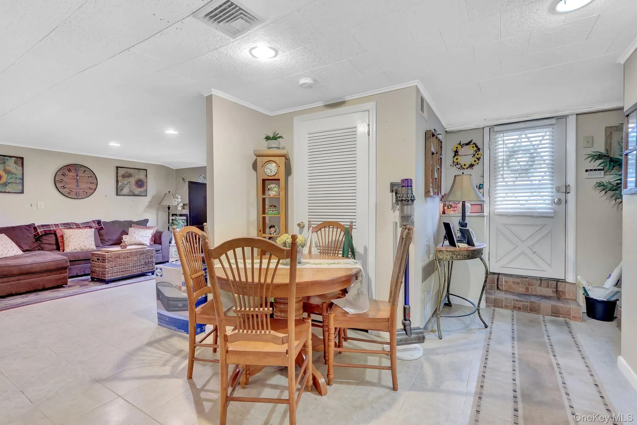 3273 5th Street, Hempstead, NY, 3 Bedrooms Bedrooms, 7 Rooms Rooms,2 BathroomsBathrooms,Residential,For Rent,5th,0,1057118 3273 5th Street, Hempstead, NY, 3 Bedrooms Bedrooms, 7 Rooms Rooms,2 BathroomsBathrooms,Residential,For Rent,5th,0,1057118