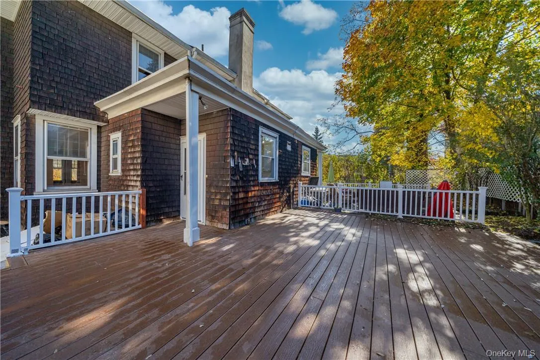 Ginormous TREX deck gives you lots of outdoor space to enjoy. Ginormous TREX deck gives you lots of outdoor space to enjoy.