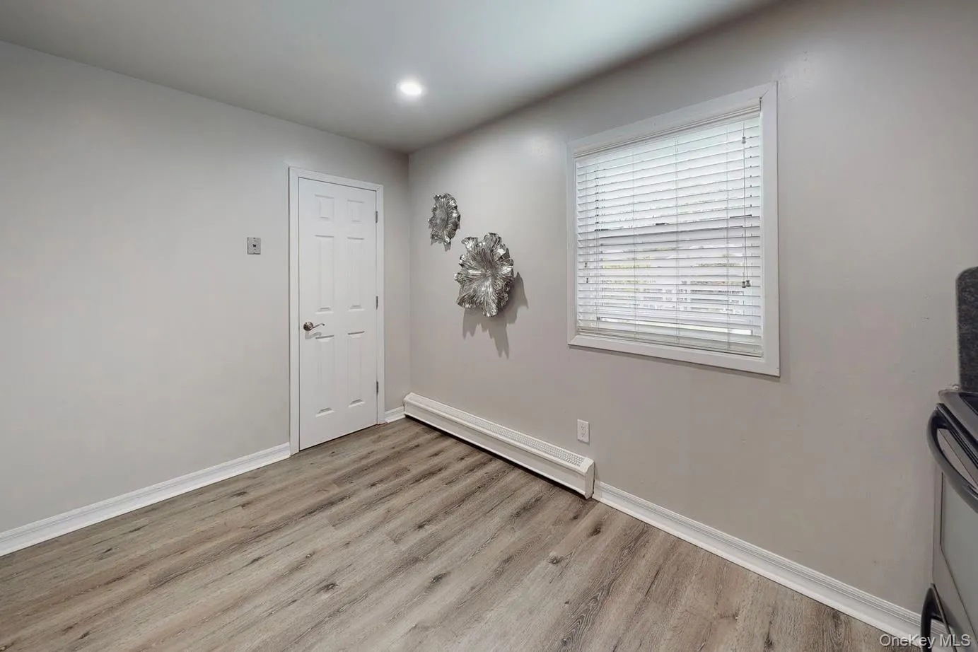 50 Cheldea Court, Islip, NY, 1 Bedroom Bedrooms, 4 Room Rooms,1 BathroomBathrooms,Residential Lease,For Rent,Cheldea,0,1057141 50 Cheldea Court, Islip, NY, 1 Bedroom Bedrooms, 4 Room Rooms,1 BathroomBathrooms,Residential Lease,For Rent,Cheldea,0,1057141