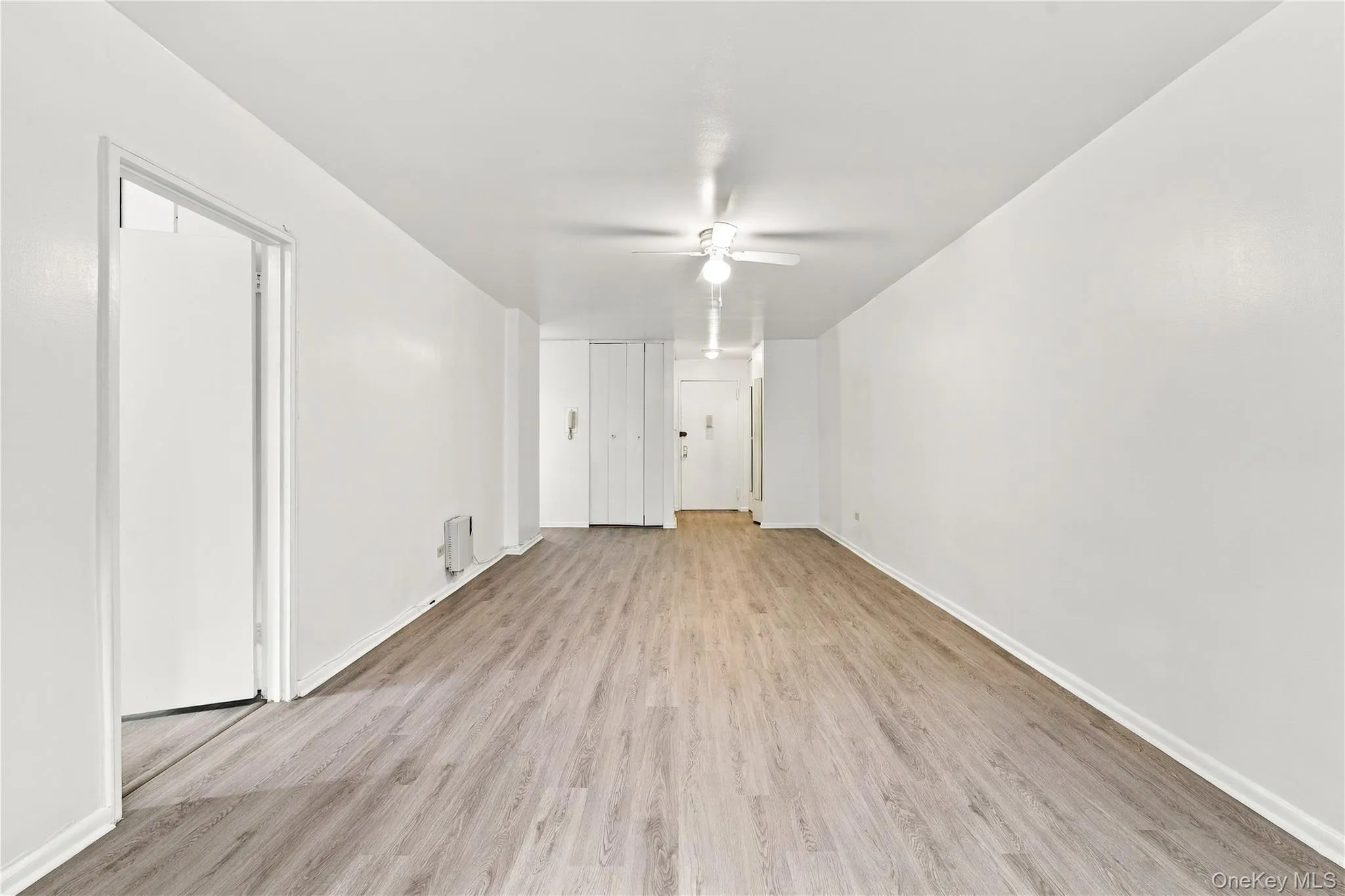 142-05 Roosevelt Avenue, New York, NY, 1 Bedroom Bedrooms, 4 Rooms Rooms,1 BathroomBathrooms,Residential,For Rent,Roosevelt,0,1057147 142-05 Roosevelt Avenue, New York, NY, 1 Bedroom Bedrooms, 4 Rooms Rooms,1 BathroomBathrooms,Residential,For Rent,Roosevelt,0,1057147