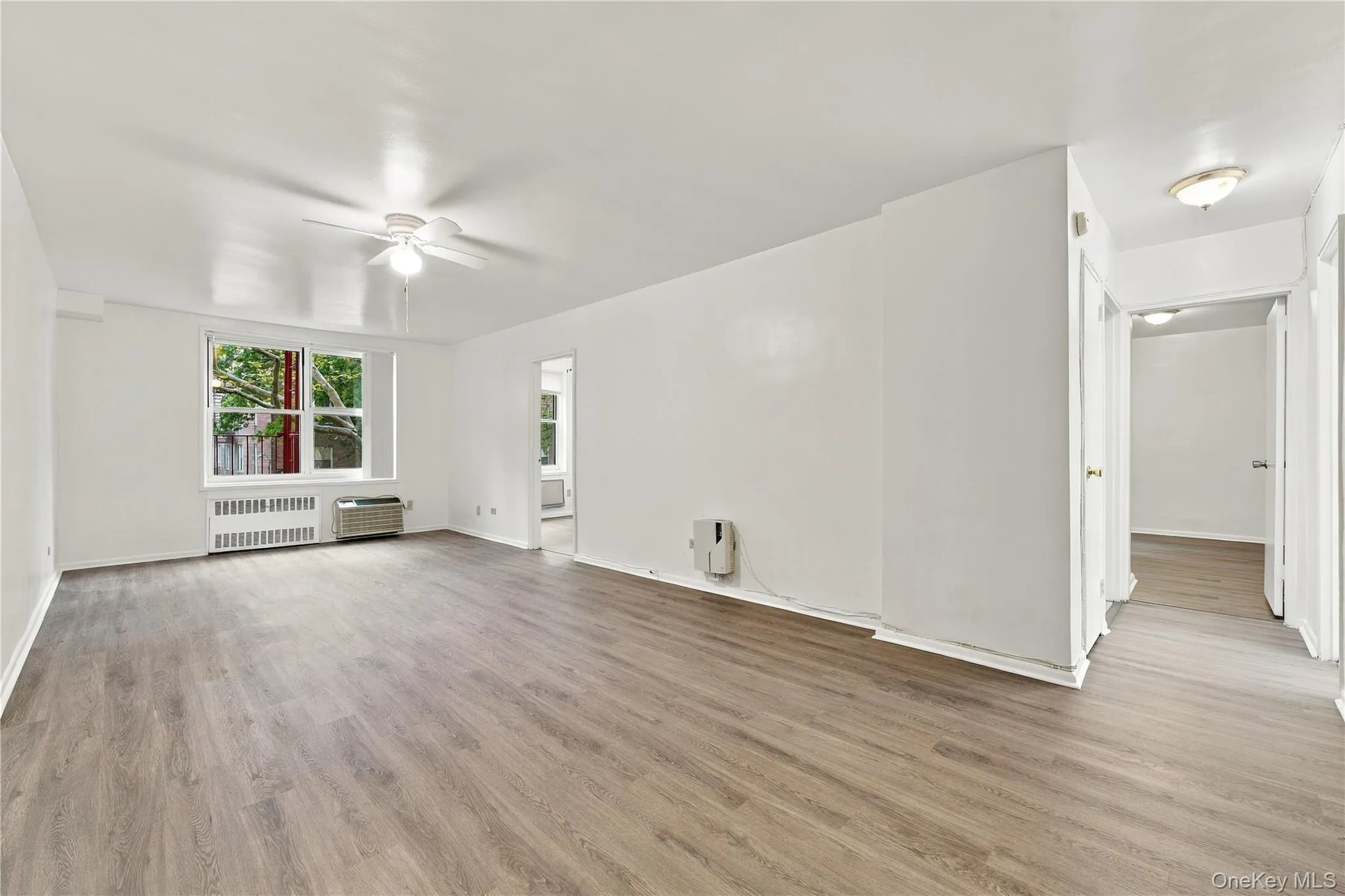 142-05 Roosevelt Avenue, New York, NY, 1 Bedroom Bedrooms, 4 Rooms Rooms,1 BathroomBathrooms,Residential,For Rent,Roosevelt,0,1057147 142-05 Roosevelt Avenue, New York, NY, 1 Bedroom Bedrooms, 4 Rooms Rooms,1 BathroomBathrooms,Residential,For Rent,Roosevelt,0,1057147