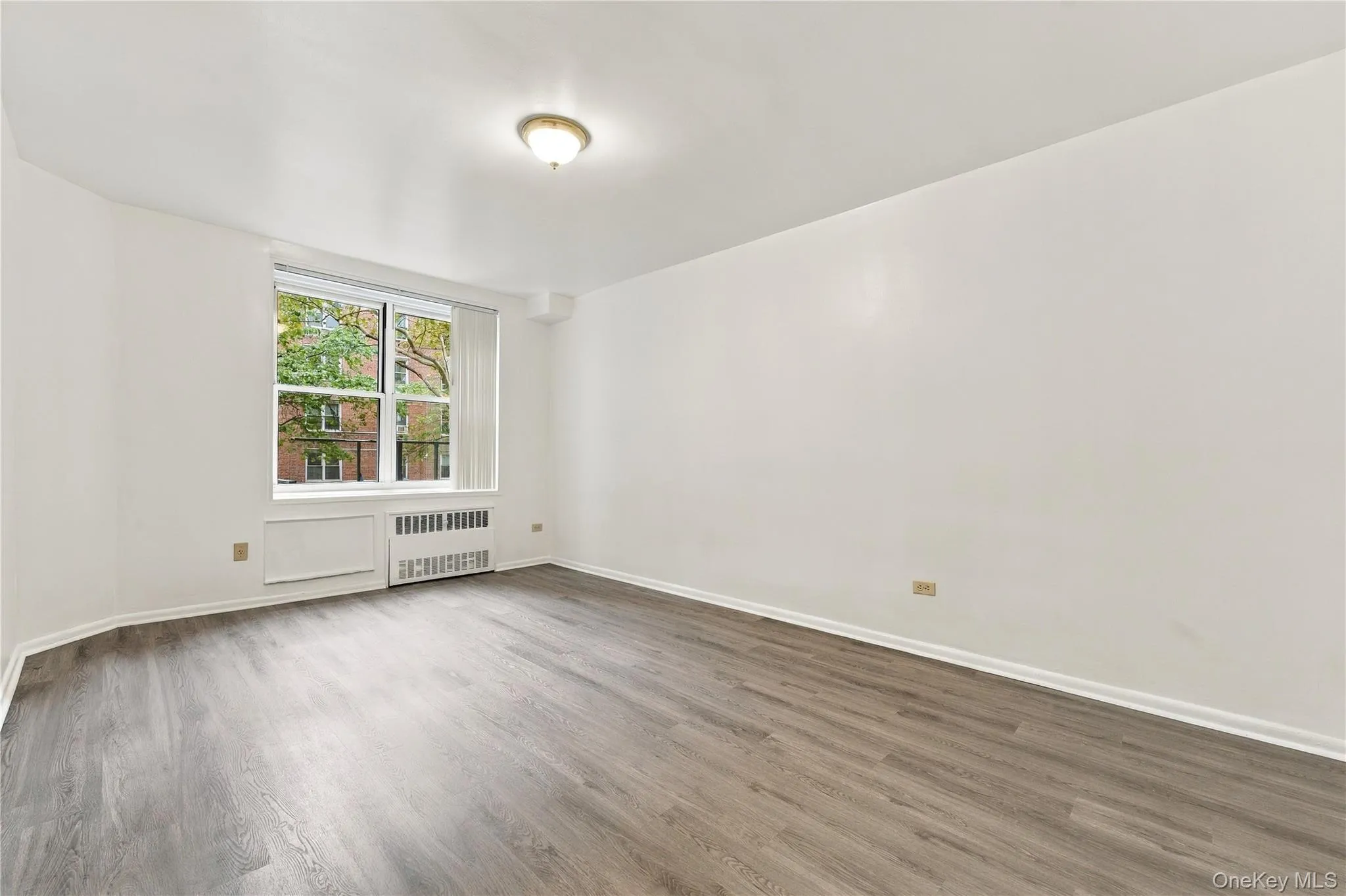 142-05 Roosevelt Avenue, New York, NY, 1 Bedroom Bedrooms, 4 Rooms Rooms,1 BathroomBathrooms,Residential,For Rent,Roosevelt,0,1057147 142-05 Roosevelt Avenue, New York, NY, 1 Bedroom Bedrooms, 4 Rooms Rooms,1 BathroomBathrooms,Residential,For Rent,Roosevelt,0,1057147