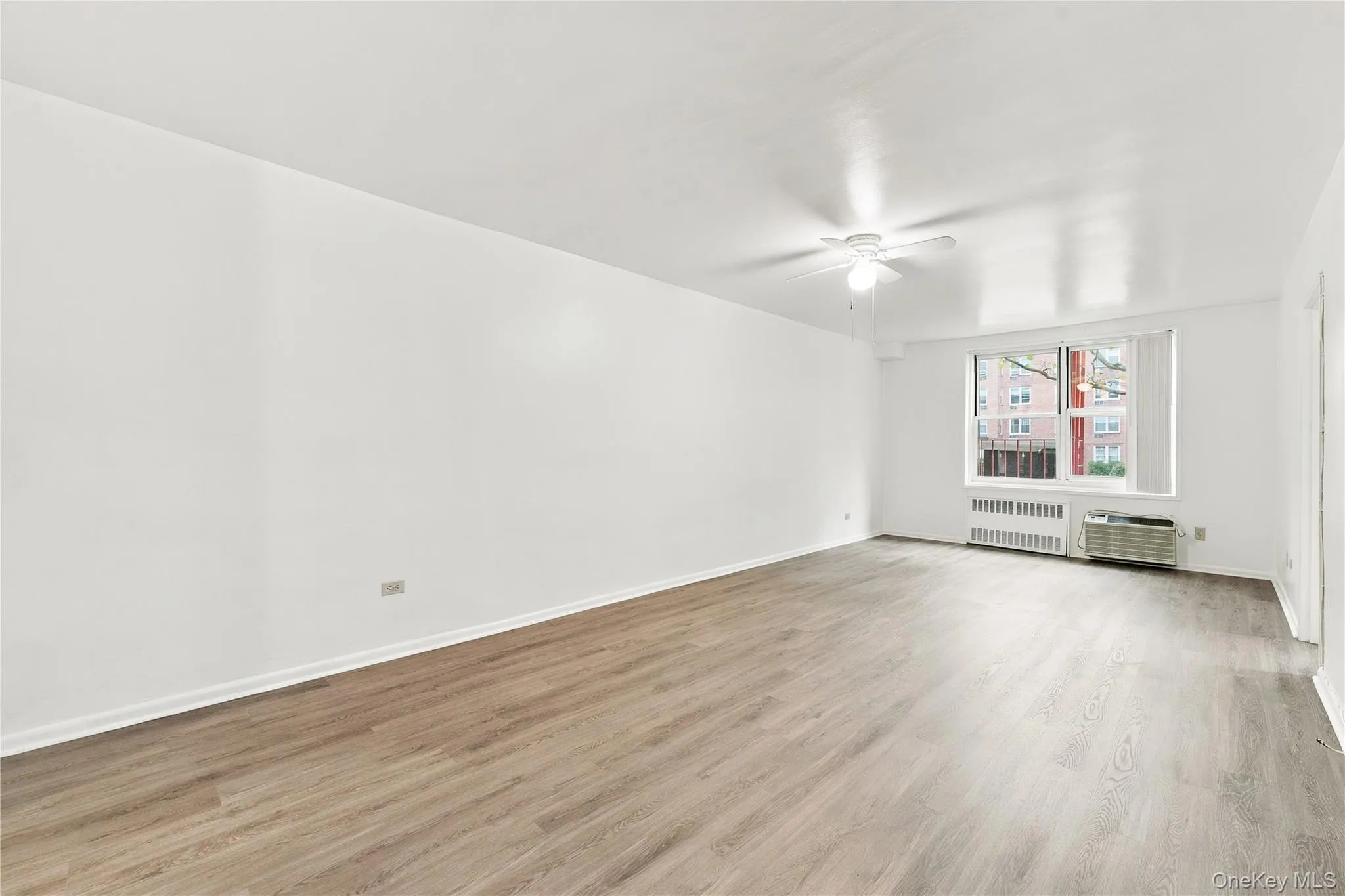 142-05 Roosevelt Avenue, New York, NY, 1 Bedroom Bedrooms, 4 Rooms Rooms,1 BathroomBathrooms,Residential,For Rent,Roosevelt,0,1057147 142-05 Roosevelt Avenue, New York, NY, 1 Bedroom Bedrooms, 4 Rooms Rooms,1 BathroomBathrooms,Residential,For Rent,Roosevelt,0,1057147