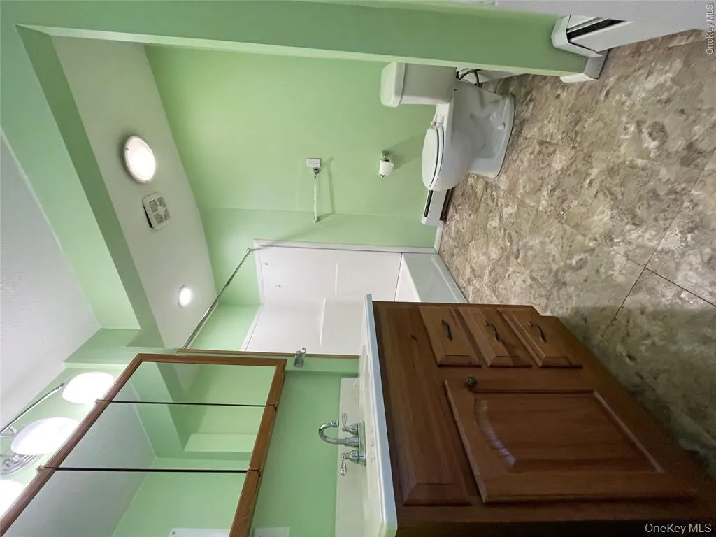 339 Main Street, Goshen, NY, 1 Bedroom Bedrooms, 3 Room Rooms,1 BathroomBathrooms,Residential Lease,For Rent,Main,0,1057150 339 Main Street, Goshen, NY, 1 Bedroom Bedrooms, 3 Room Rooms,1 BathroomBathrooms,Residential Lease,For Rent,Main,0,1057150