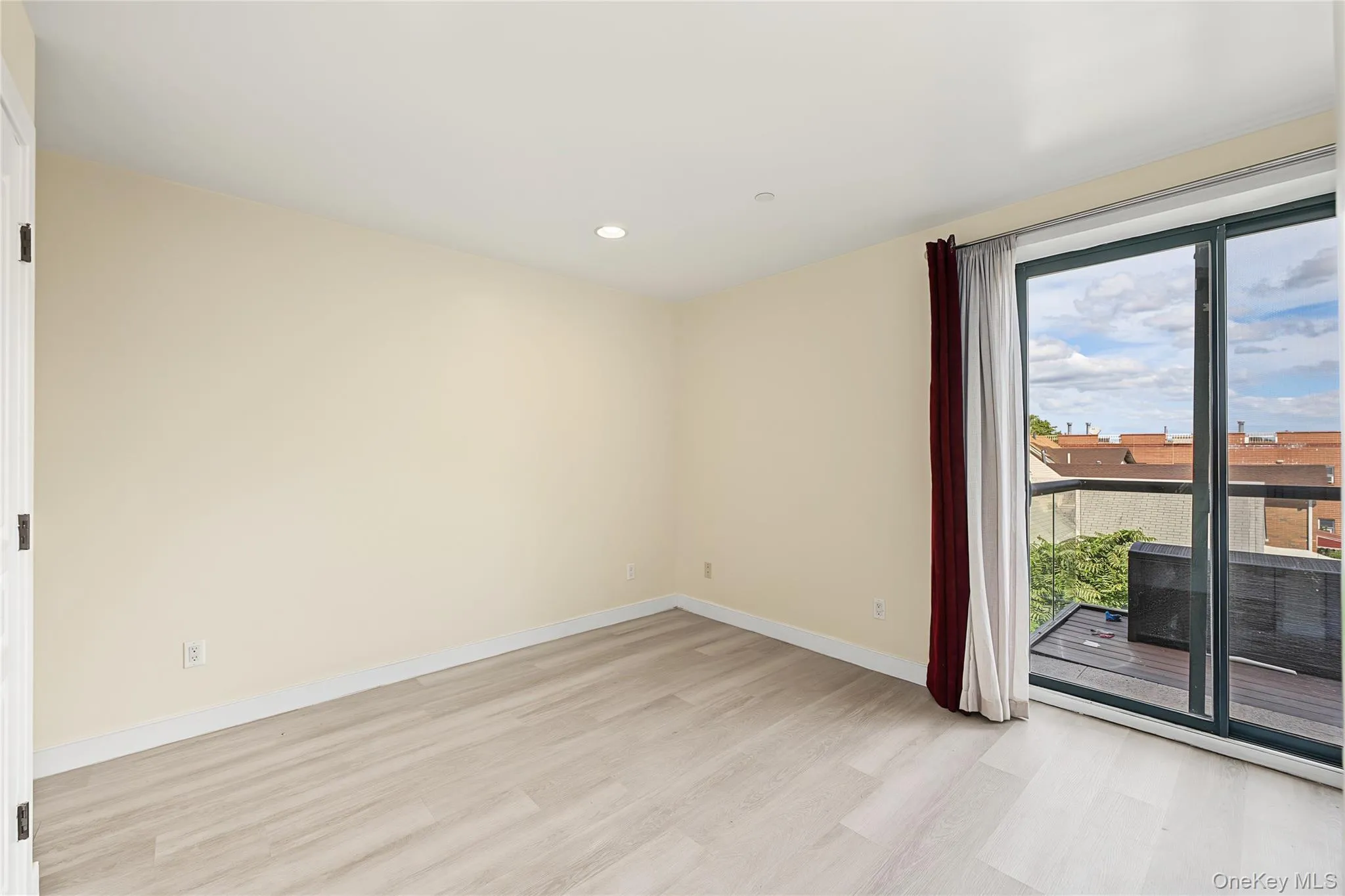 41-39 149TH ST, New York, NY, 2 Bedrooms Bedrooms, 5 Rooms Rooms,2 BathroomsBathrooms,Residential,For Rent,149TH ST,0,1057165 41-39 149TH ST, New York, NY, 2 Bedrooms Bedrooms, 5 Rooms Rooms,2 BathroomsBathrooms,Residential,For Rent,149TH ST,0,1057165