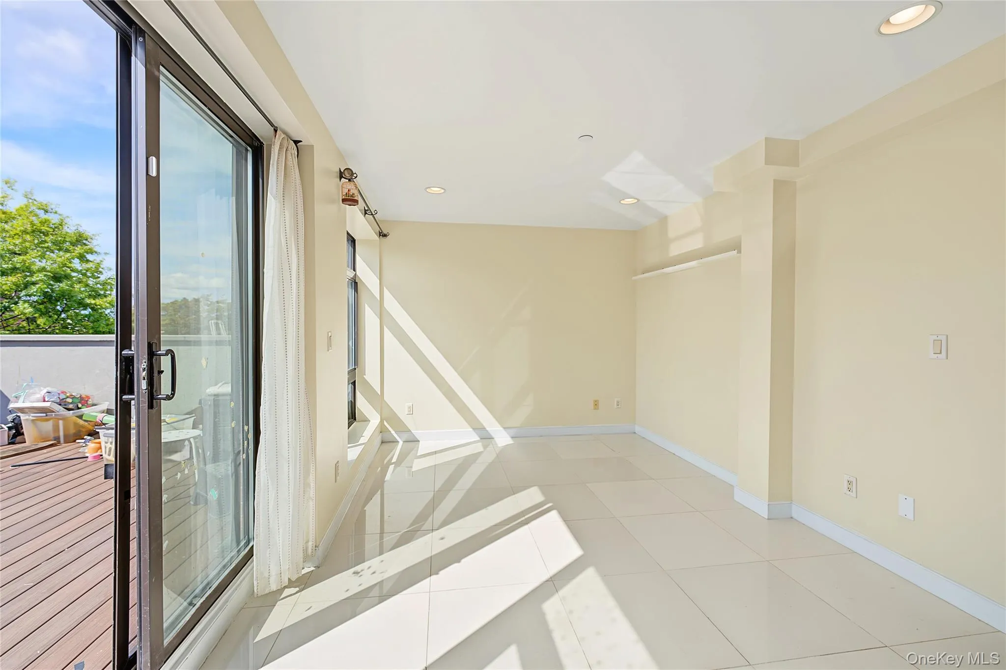 41-39 149TH ST, New York, NY, 2 Bedrooms Bedrooms, 5 Rooms Rooms,2 BathroomsBathrooms,Residential,For Rent,149TH ST,0,1057165 41-39 149TH ST, New York, NY, 2 Bedrooms Bedrooms, 5 Rooms Rooms,2 BathroomsBathrooms,Residential,For Rent,149TH ST,0,1057165