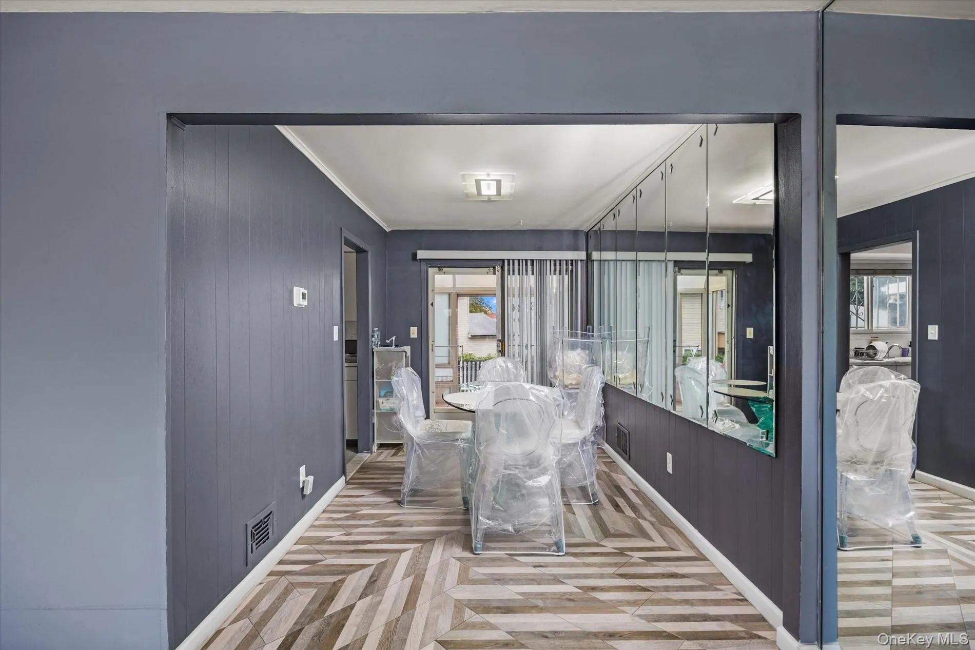 201-46 120TH Avenue, New York, NY, 3 Bedrooms Bedrooms, 6 Rooms Rooms,2 BathroomsBathrooms,Residential,For Rent,120TH,0,1057176 201-46 120TH Avenue, New York, NY, 3 Bedrooms Bedrooms, 6 Rooms Rooms,2 BathroomsBathrooms,Residential,For Rent,120TH,0,1057176