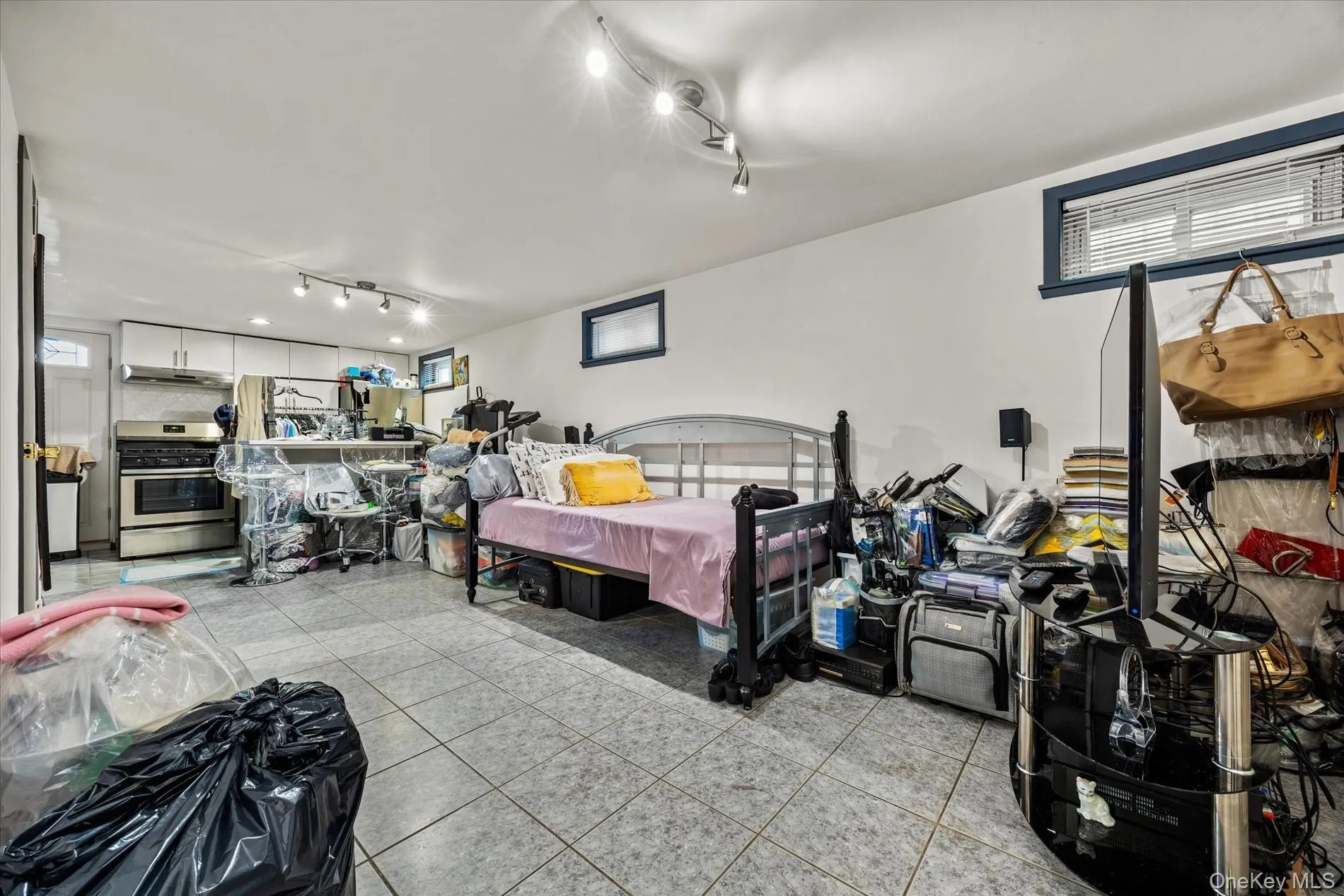 201-46 120TH Avenue, New York, NY, 3 Bedrooms Bedrooms, 6 Rooms Rooms,2 BathroomsBathrooms,Residential,For Rent,120TH,0,1057176 201-46 120TH Avenue, New York, NY, 3 Bedrooms Bedrooms, 6 Rooms Rooms,2 BathroomsBathrooms,Residential,For Rent,120TH,0,1057176