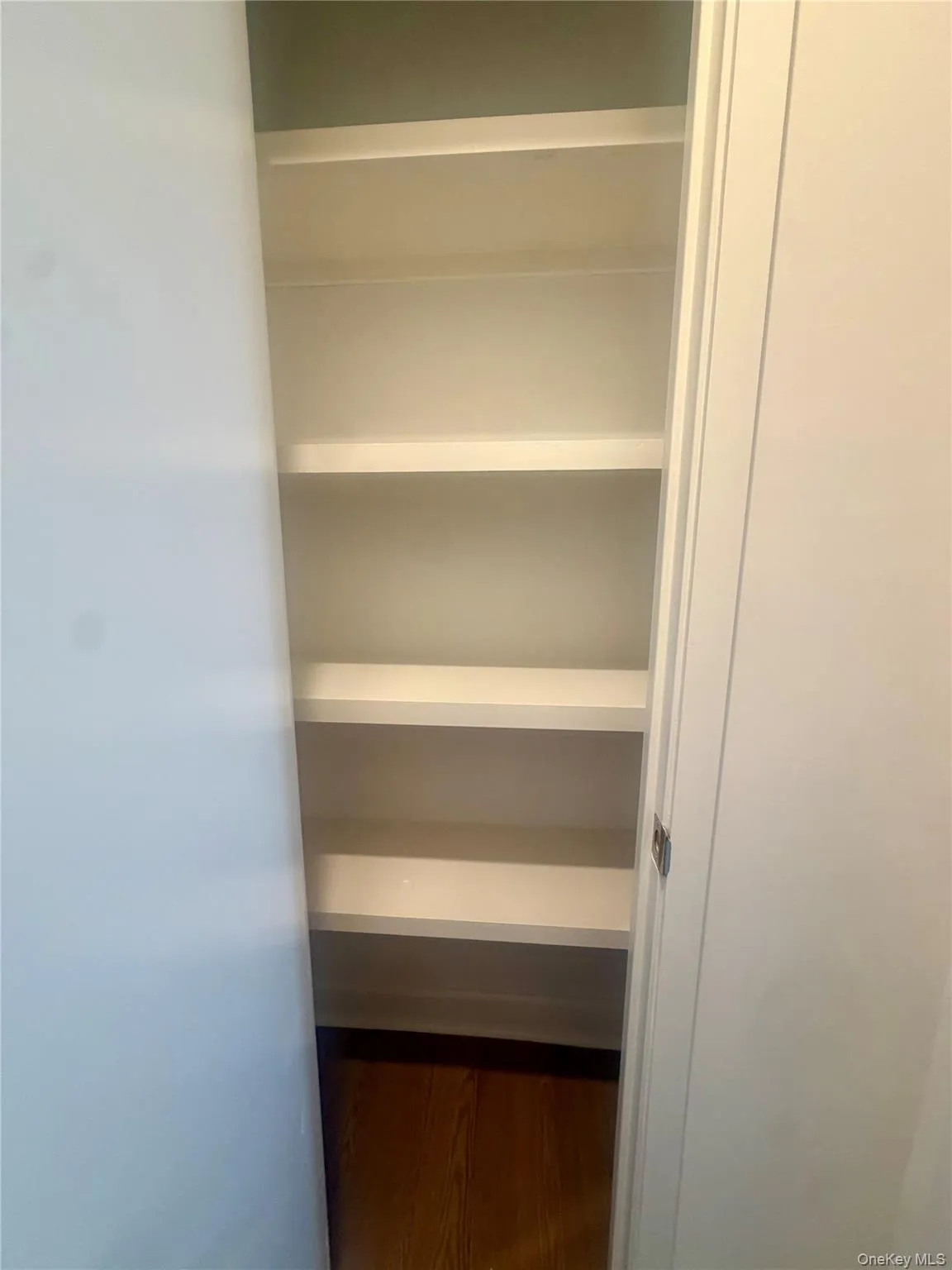 305 Sixth Avenue, Pelham, NY, 2 Bedroom Bedrooms, 4 Room Rooms,1 BathroomBathrooms,Residential Lease,For Rent,Sixth,0,1057177 305 Sixth Avenue, Pelham, NY, 2 Bedroom Bedrooms, 4 Room Rooms,1 BathroomBathrooms,Residential Lease,For Rent,Sixth,0,1057177
