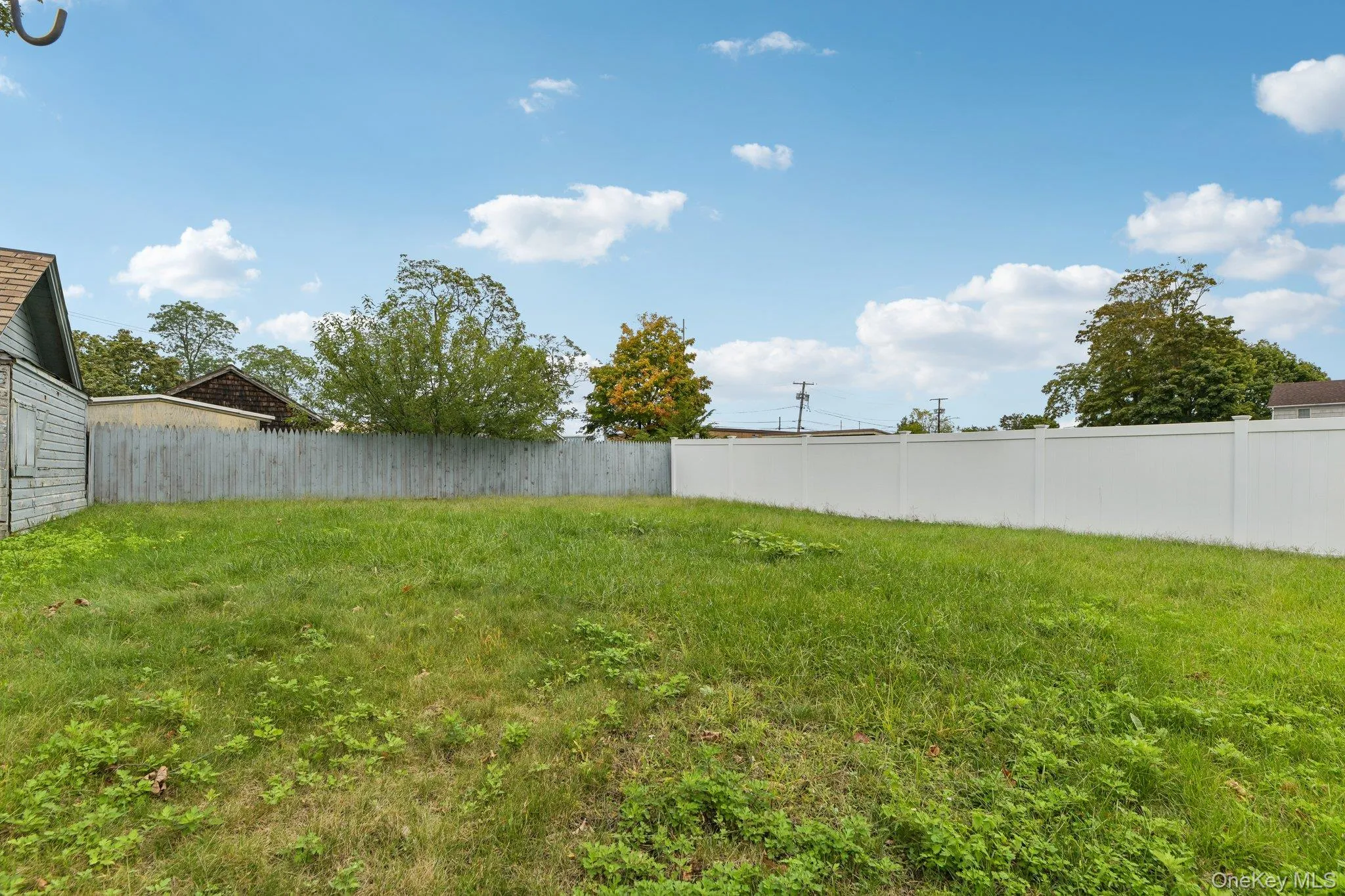 195 River Avenue, Brookhaven, NY, 3 Bedrooms Bedrooms, 6 Rooms Rooms,2 BathroomsBathrooms,Residential,For Rent,River,0,1057178 195 River Avenue, Brookhaven, NY, 3 Bedrooms Bedrooms, 6 Rooms Rooms,2 BathroomsBathrooms,Residential,For Rent,River,0,1057178